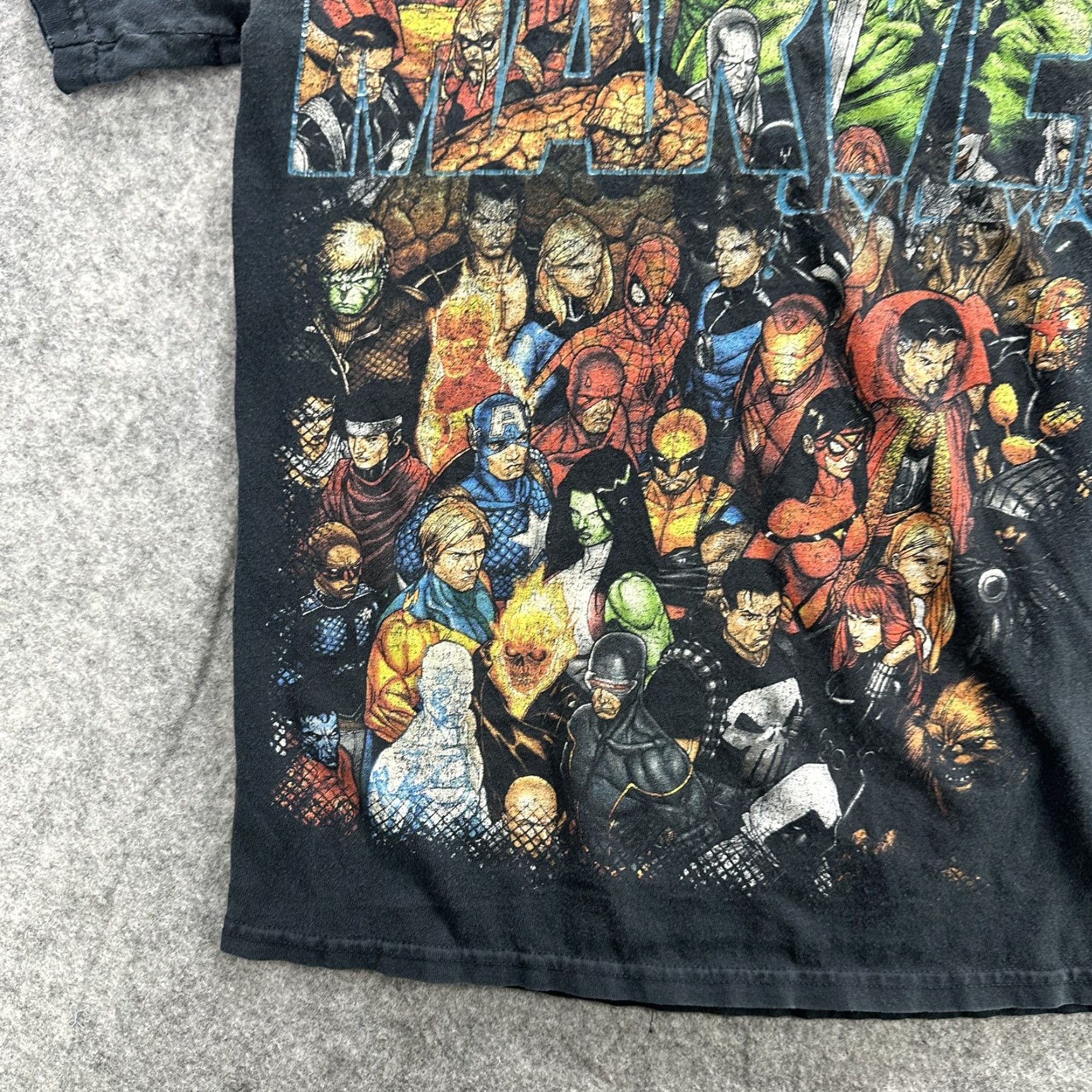 Vintage VINTAGE Marvel Civil War T-Shirt Mens Large Black Comic Book Superhero 2011 Graphic Tee Size US L / EU 52-54 / 3 - 4 Thumbnail