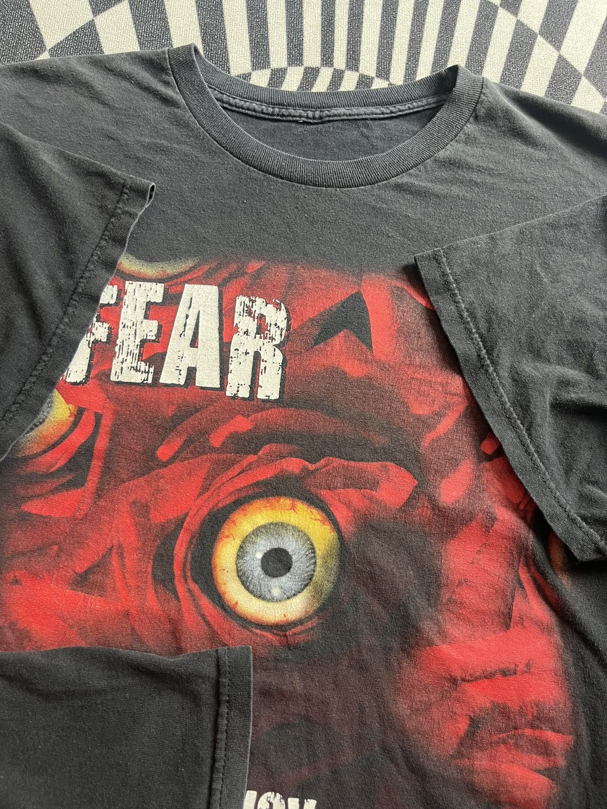 Arts & Science Vintage FEAR has a Way of Spreading HOWL-O-SCREAM 00’s Tee Size US XXL / EU 58 / 5 - 7 Thumbnail