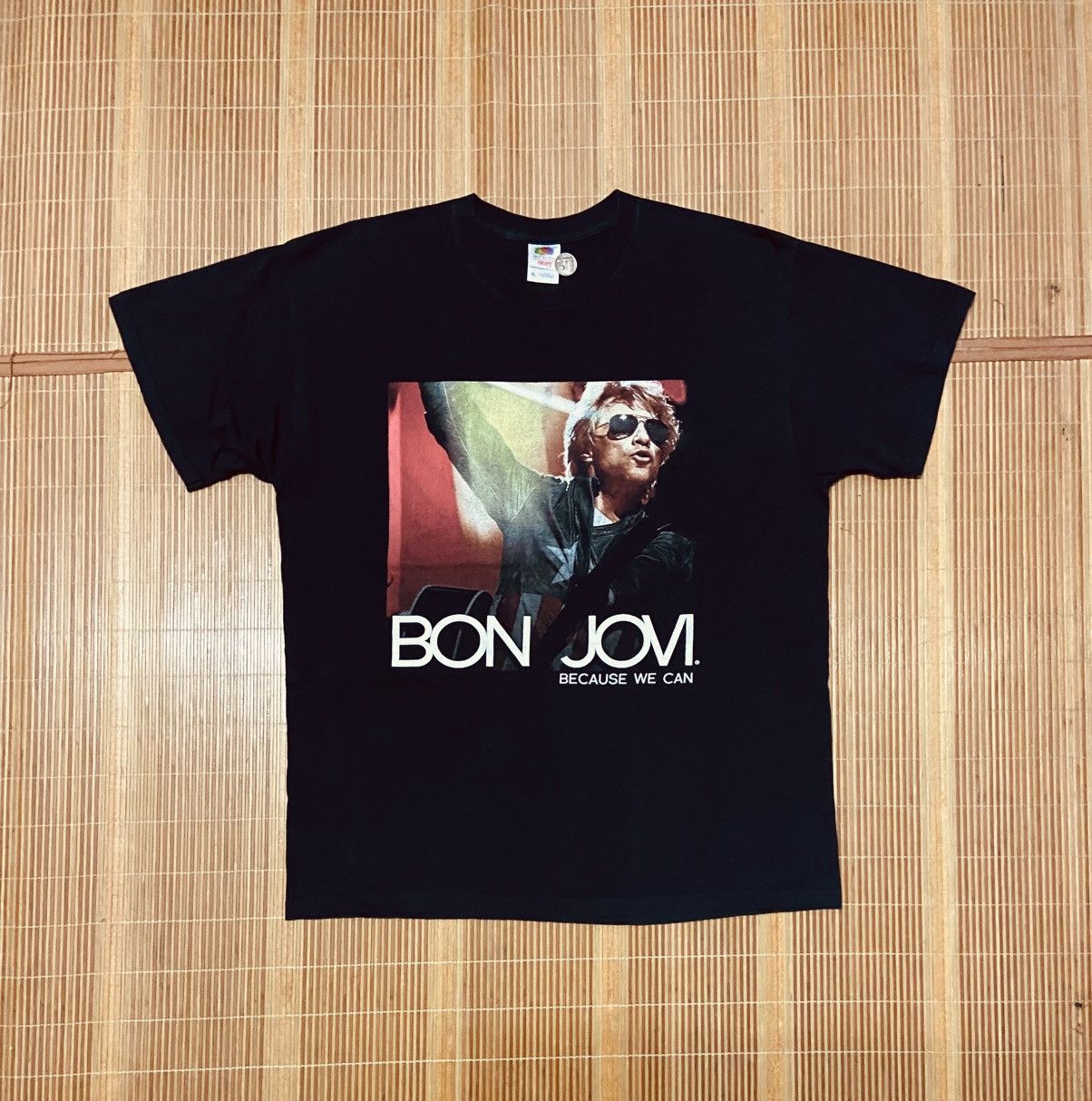 Band Tees BON JOVI AUSTRALIA TOUR 2013 TEE Size US XL / EU 56 / 4 - 1 Thumbnail