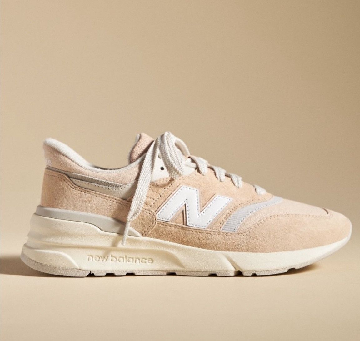 New Balance New Balance 997R Sneakers in Light Peach, Size 9.4 Size US 9.5 / IT 39.5 - 1 Thumbnail