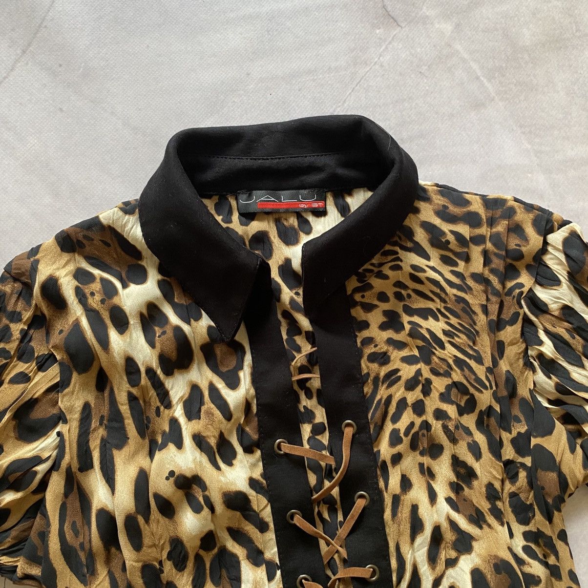 Hysteric Glamour Mesh Lion Pleats Shirt Like Issey Miyake Pleats Please Size S / US 4 / IT 40 - 3 Thumbnail