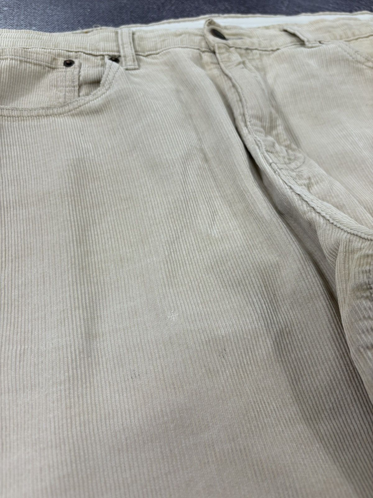 Levi's Vintage Levi’s 751 84 Men’s Corduroy Velvet Hype Pants Jeans Size US 38 / EU 54 - 12 Thumbnail