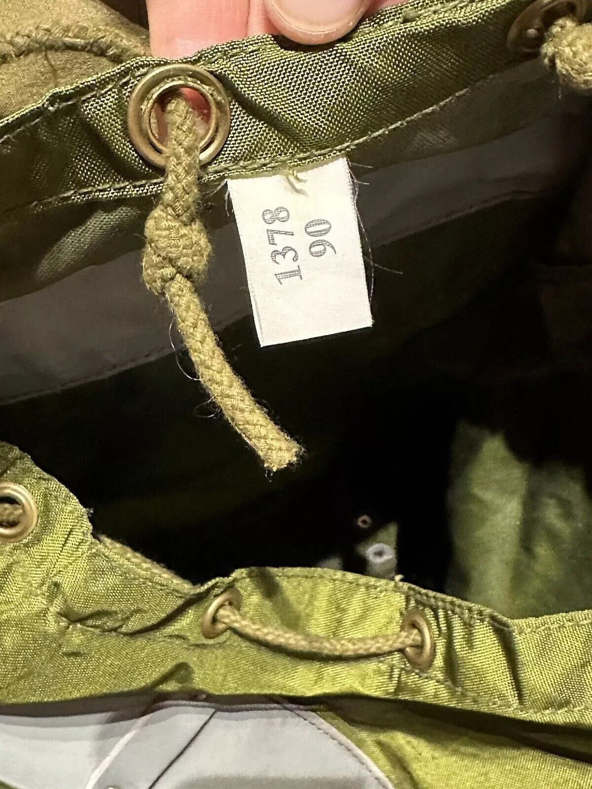 Vintage VINTAGE JAMES BOND EIGER MILITARY NORWAY ARMY BAG Backpack Size ONE SIZE - 16 Thumbnail