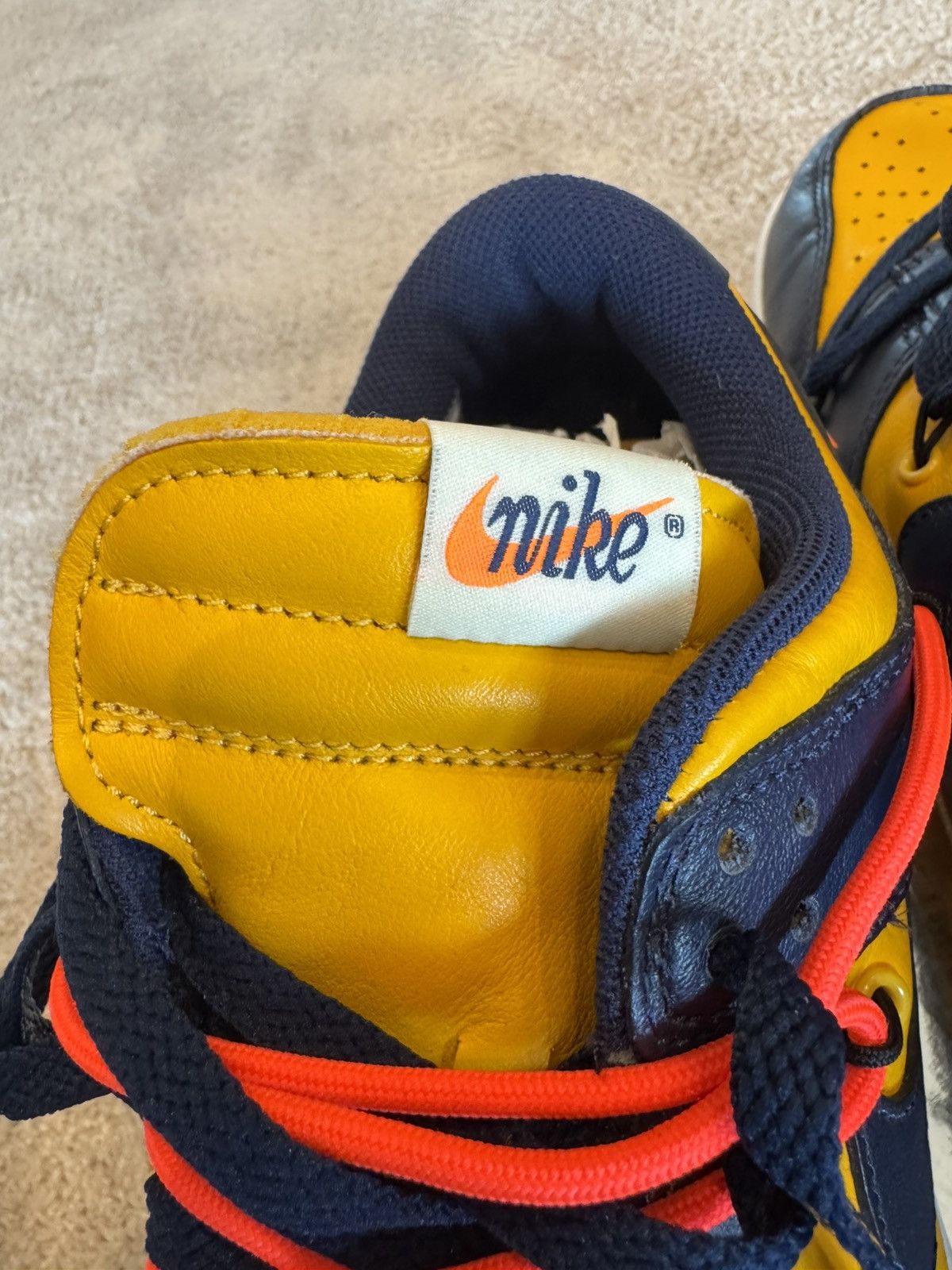 Nike × Off-White Off White Dunk “University Gold” Size US 11.5 / EU 44-45 - 8 Thumbnail