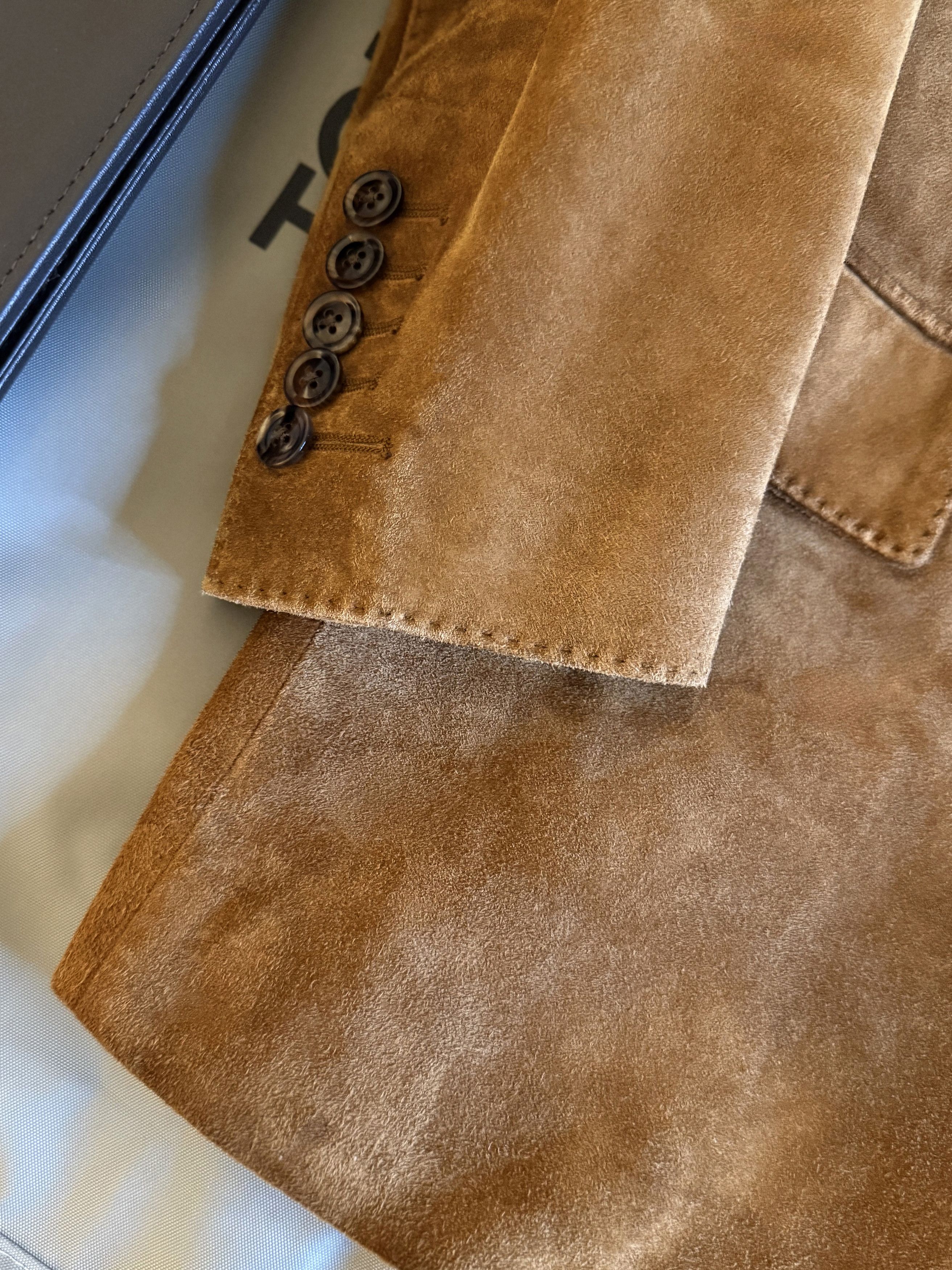 Tom Ford Ultimate Rare $10,700 w/tax TOM FORD Suede Blazer Size US L / EU 52-54 / 3 - 15 Thumbnail