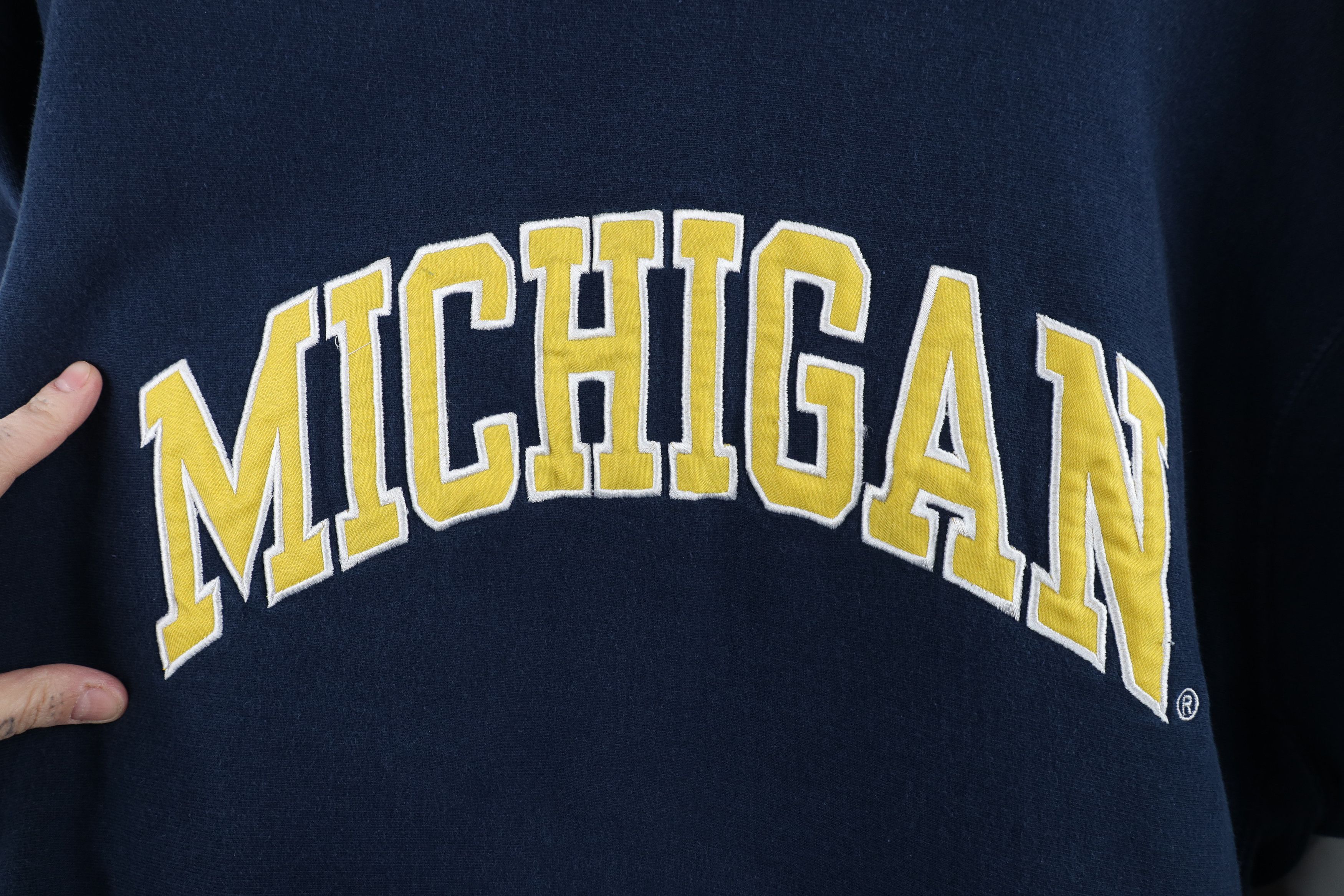 Vintage Vintage 90s Heavyweight University of Michigan Sweatshirt Size US XL / EU 56 / 4 - 4 Thumbnail