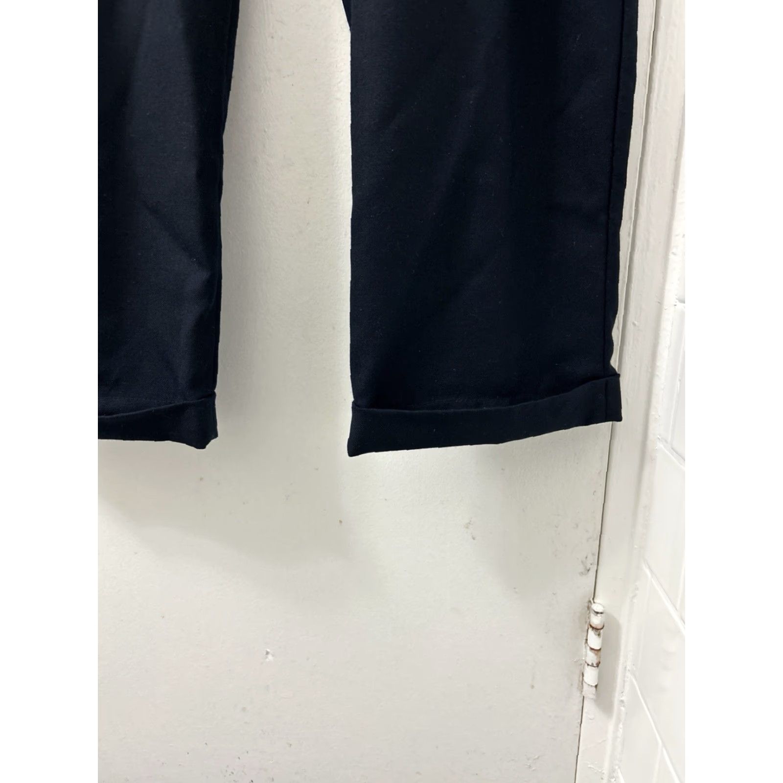 Vintage LL Bean Dress Pants Mens 34x31 Navy 100% Wool Classic Fit YKK Pleated Cuffed Size US 34 / EU 50 - 6 Thumbnail