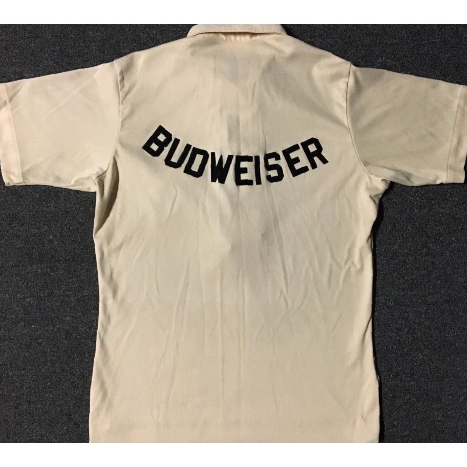 Budweiser VINTAGE Budweiser Flock Print Polo Shirt M USA Beige Short Sleeve Beers Bar Bowling Grunge 60s 50s Men's Polo Size US M / EU 48-50 / 2 - 2 Thumbnail