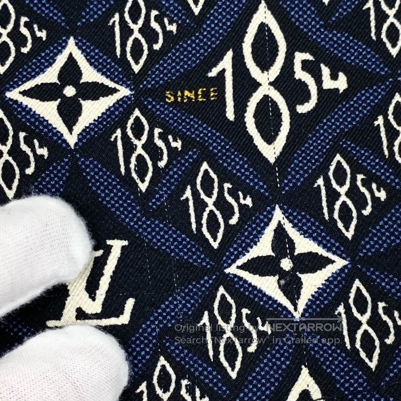 Louis Vuitton Louis Vuitton Dark Blue Logo Monogrammed Silk Casual Short Size US 34 / EU 50 - 8 Thumbnail