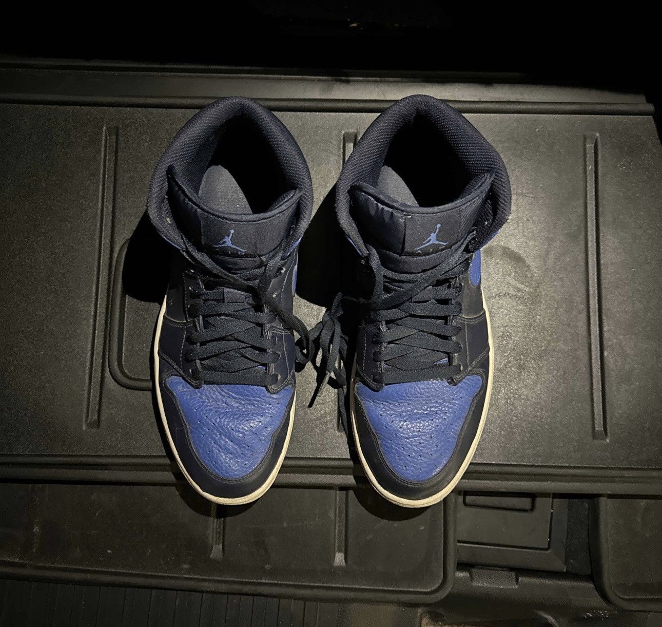Nike Air Jordan 1 Mid - Obsidian Game Royal (Size 11) Size US 11 / EU 44 - 3 Thumbnail