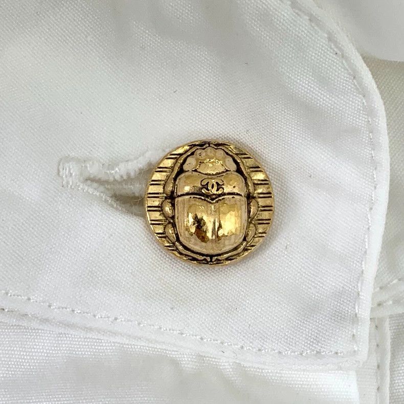 Chanel ChanelWhite gold buckle cotton lapel long-sleeved shirt 250 Size US XS / EU 42 / 0 - 5 Thumbnail
