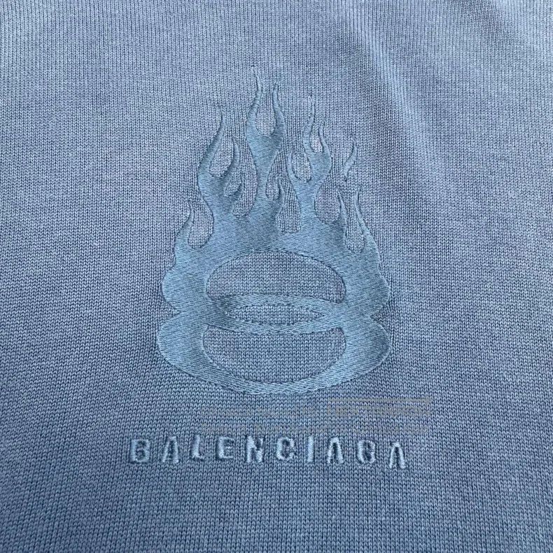 Balenciaga Balenciaga Flame double-ring embroidered short-sleeve Size US XS / EU 42 / 0 - 2 Thumbnail