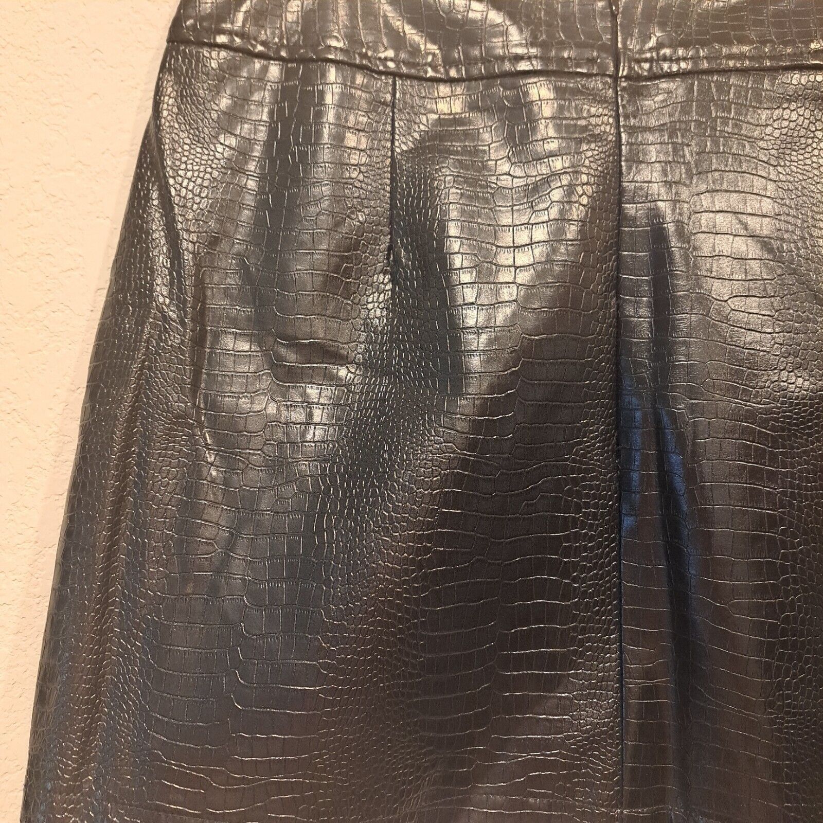 Other Fashion Nova Let You Stay Mini Skirt Black Faux Crocodile XL Size 32" / US 10 / IT 46 - 8 Thumbnail