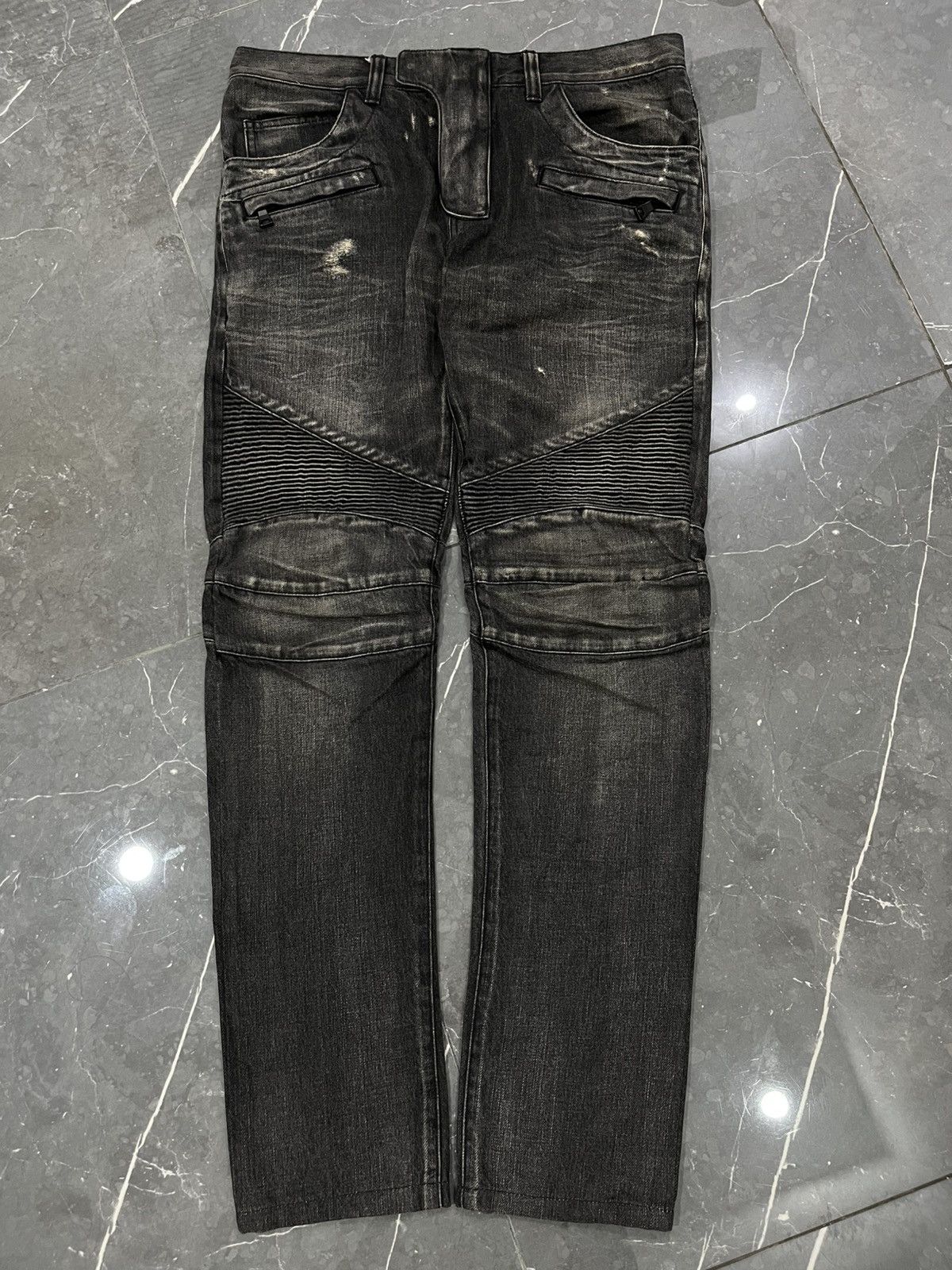 Balmain Balmain black stone wash decarnin Size US 33 - 1 Thumbnail