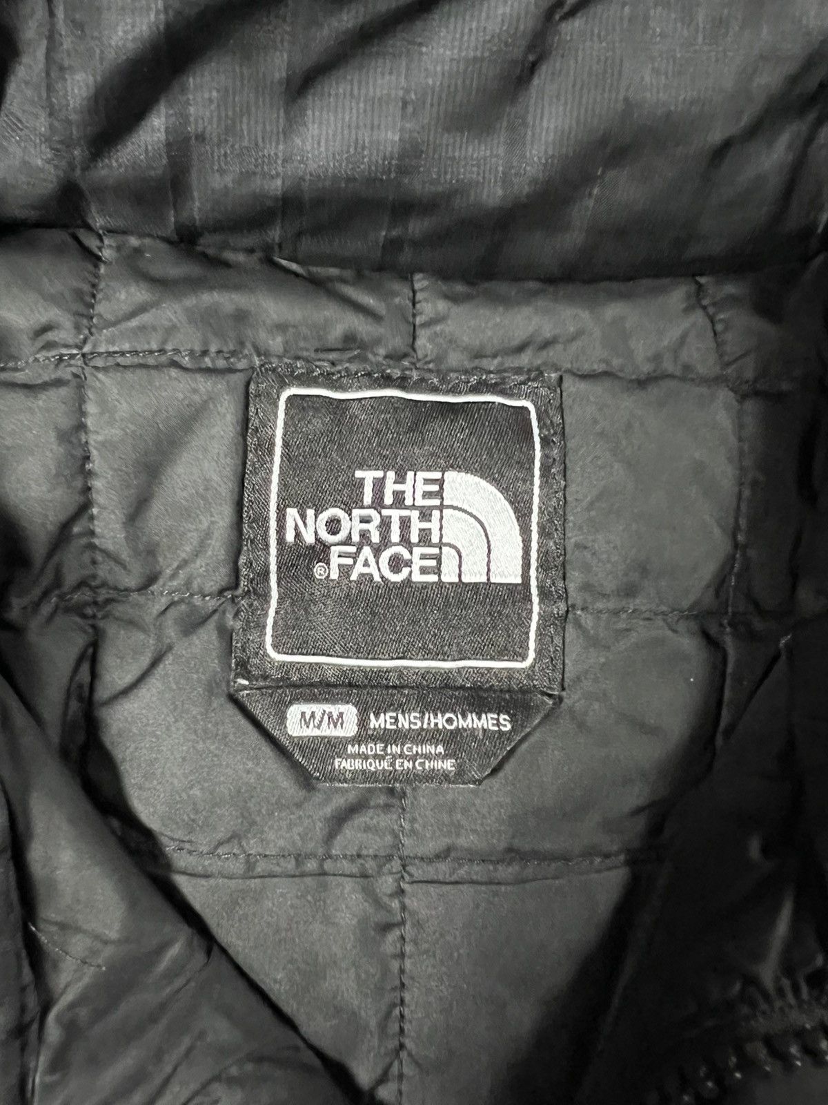 The North Face Vintage Y2k North Face Blacked Out Fall Winter Puff Jacket Size US M / EU 48-50 / 2 - 3 Thumbnail