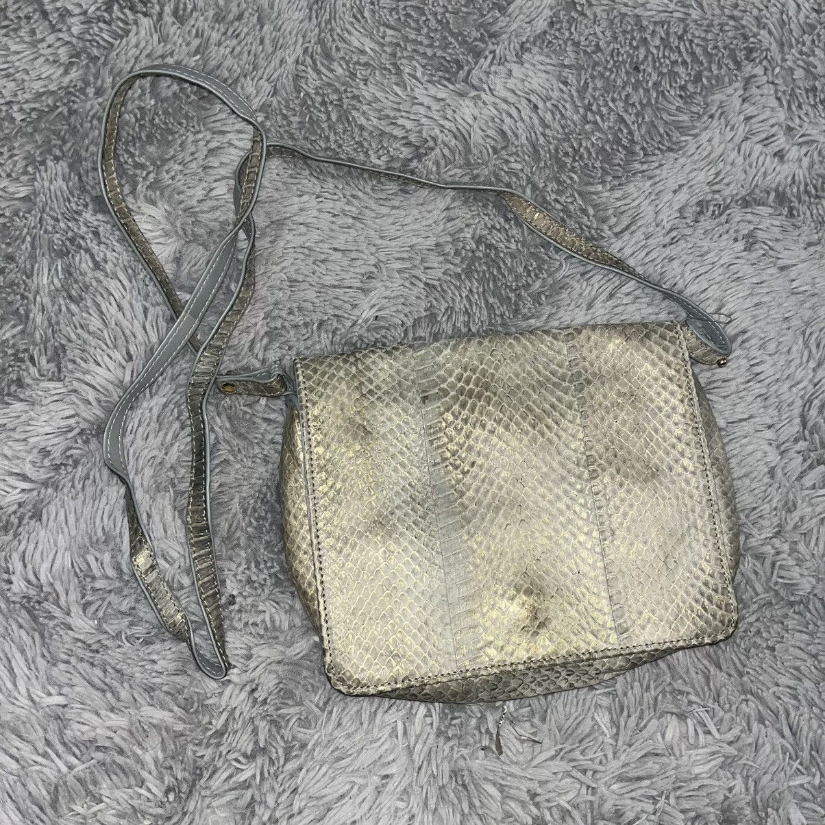 Donna Karan Donna Karan Gold Crossbody Bag with Snakeskin Texture Size ONE SIZE - 10 Thumbnail