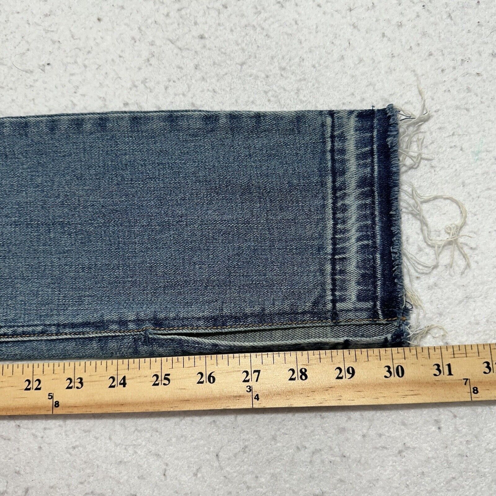 Free People Free People 28x30 Skinny Leg Jeans Ankle Slits Distressed Size 28" / US 6 / IT 42 - 11 Thumbnail