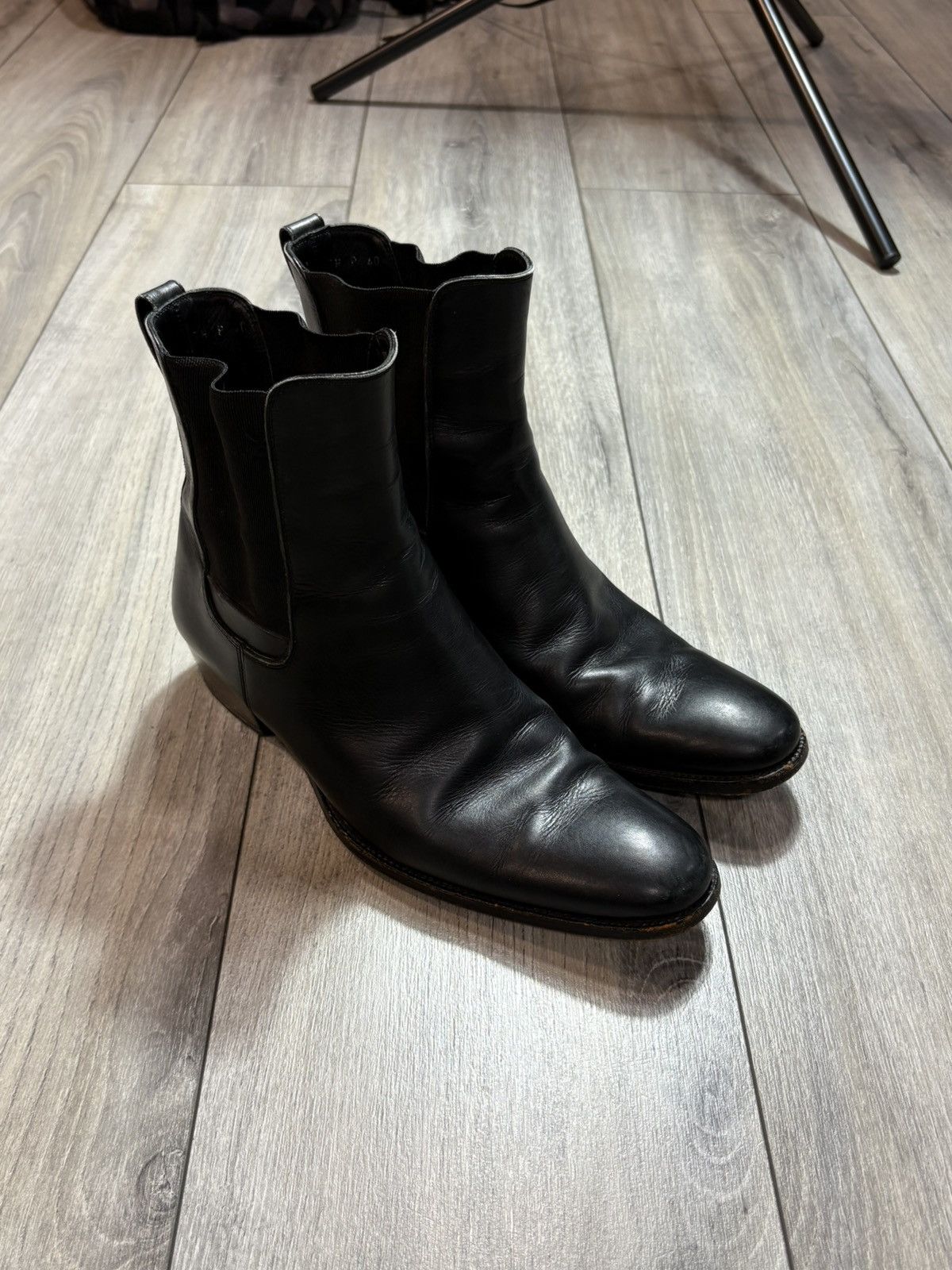 Dior × Hedi Slimane Dior homme AW04 “VOTC” black suede side zip
