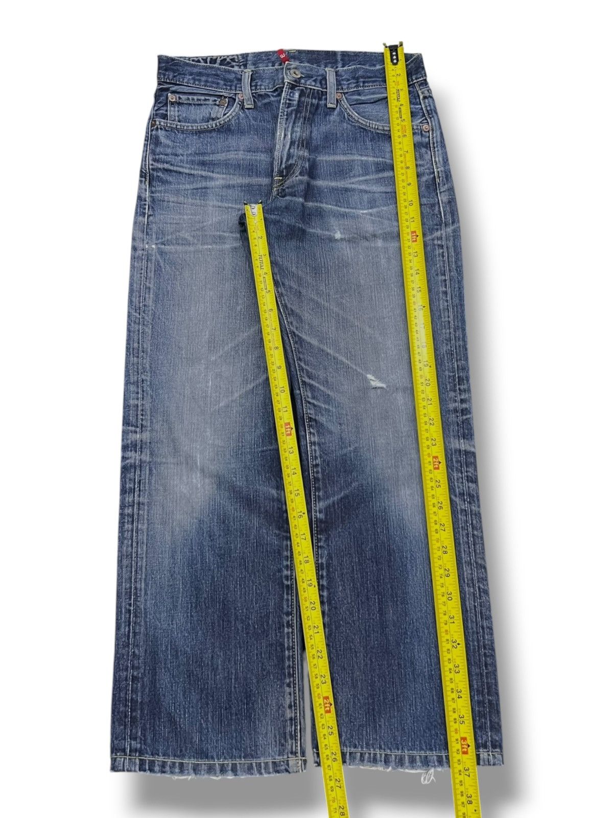 Uniqlo Vintage Uniqlo UJ - Faded Wash, Distressed Denim Size US 31 - 15 Thumbnail