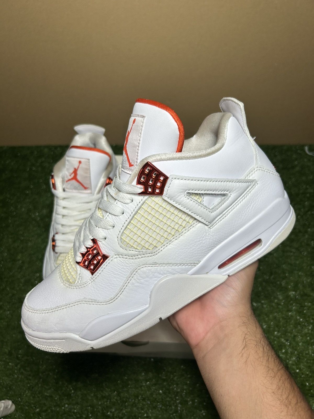 Jordan Brand Jordan 4 Orange metallic Size US 10 / EU 43 - 2 Thumbnail