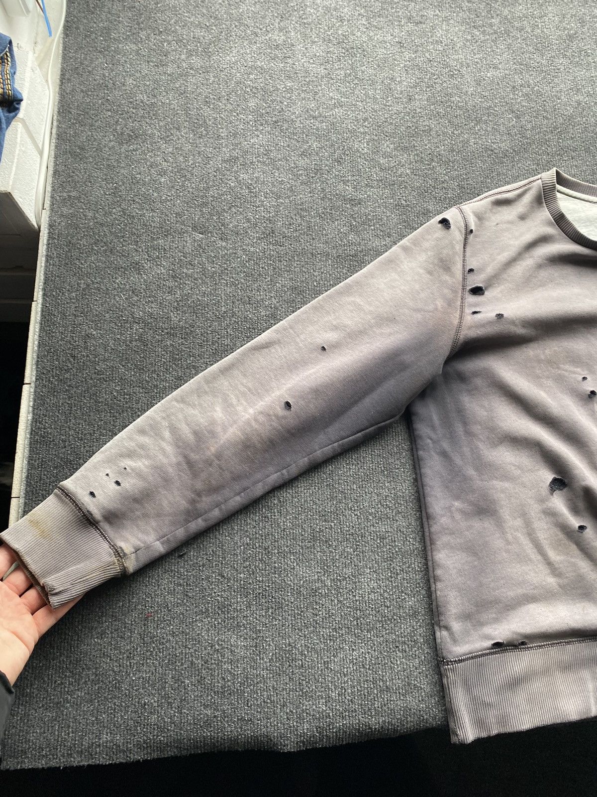 Nike 🔥NIKE DISTRESSED Dirty ripped men sweatshirt rare y2k punk Size US L / EU 52-54 / 3 - 16 Thumbnail