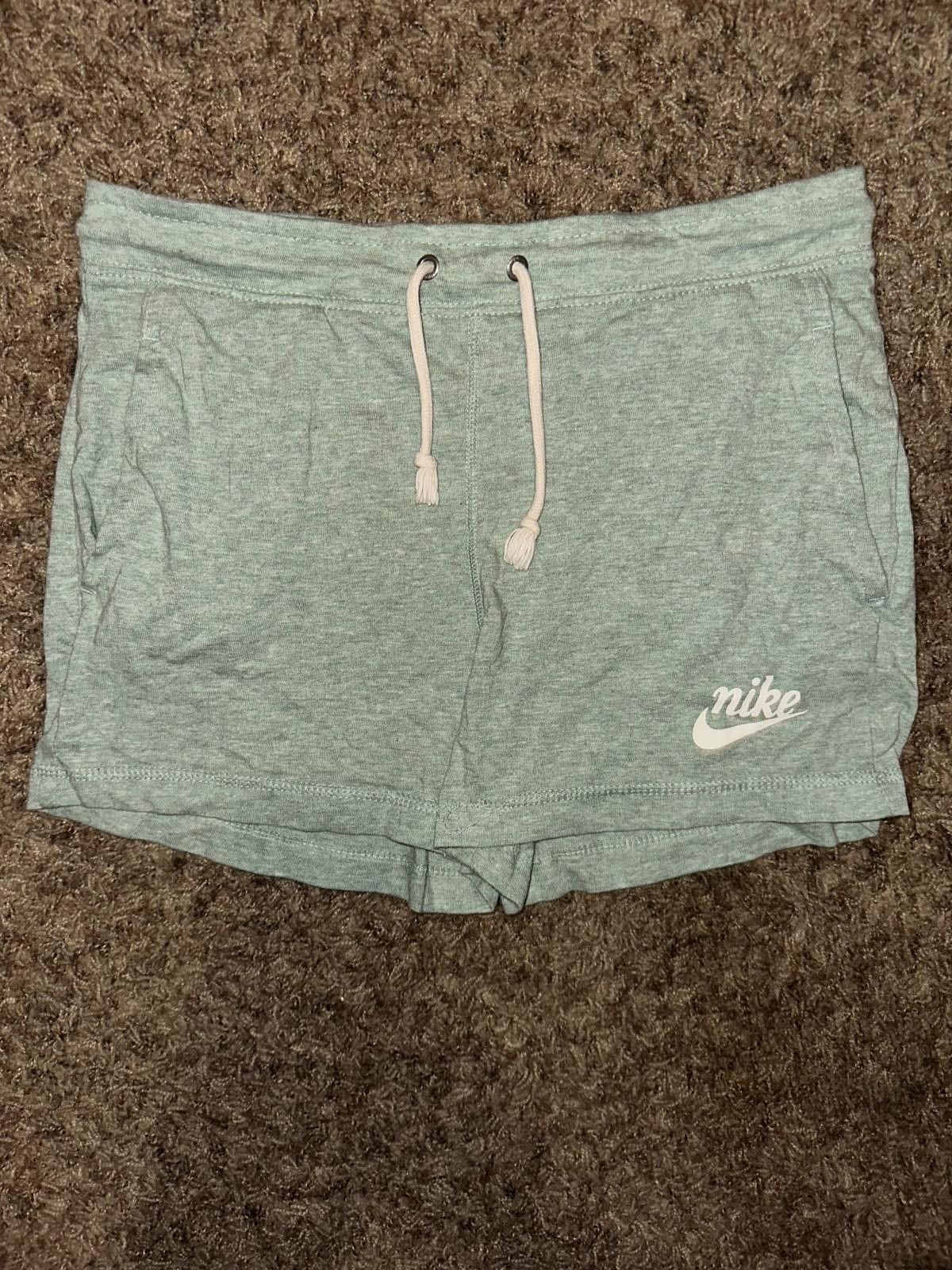 Nike Nike Women’s Sportswear Gym Vintage Grey Slim Fit Shorts Size 32" / US 10 / IT 46 - 1 Thumbnail