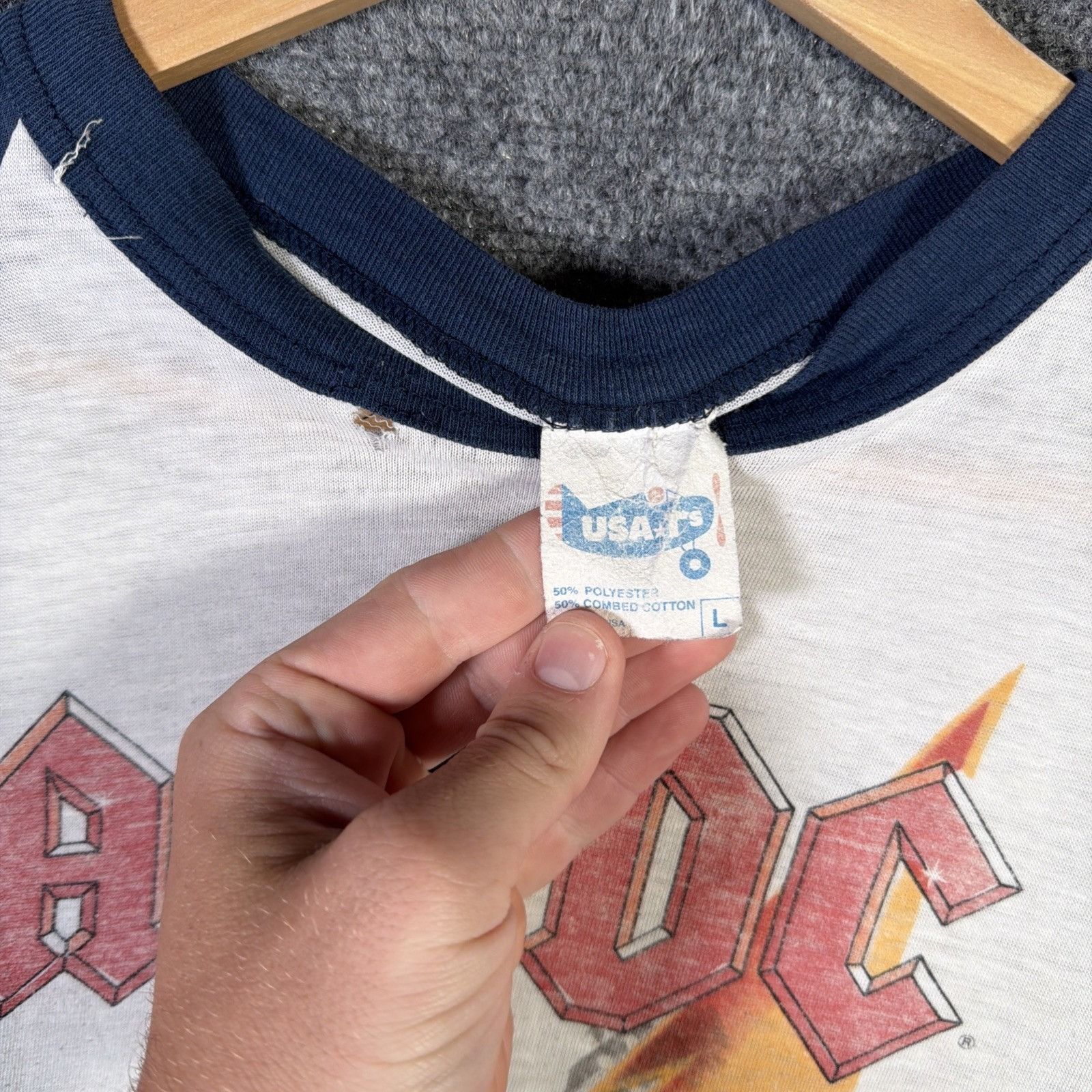 Band Tees Vintage ACDC Shirt Mens Large 80s 1981 Raglan High Voltage Size US L / EU 52-54 / 3 - 5 Thumbnail