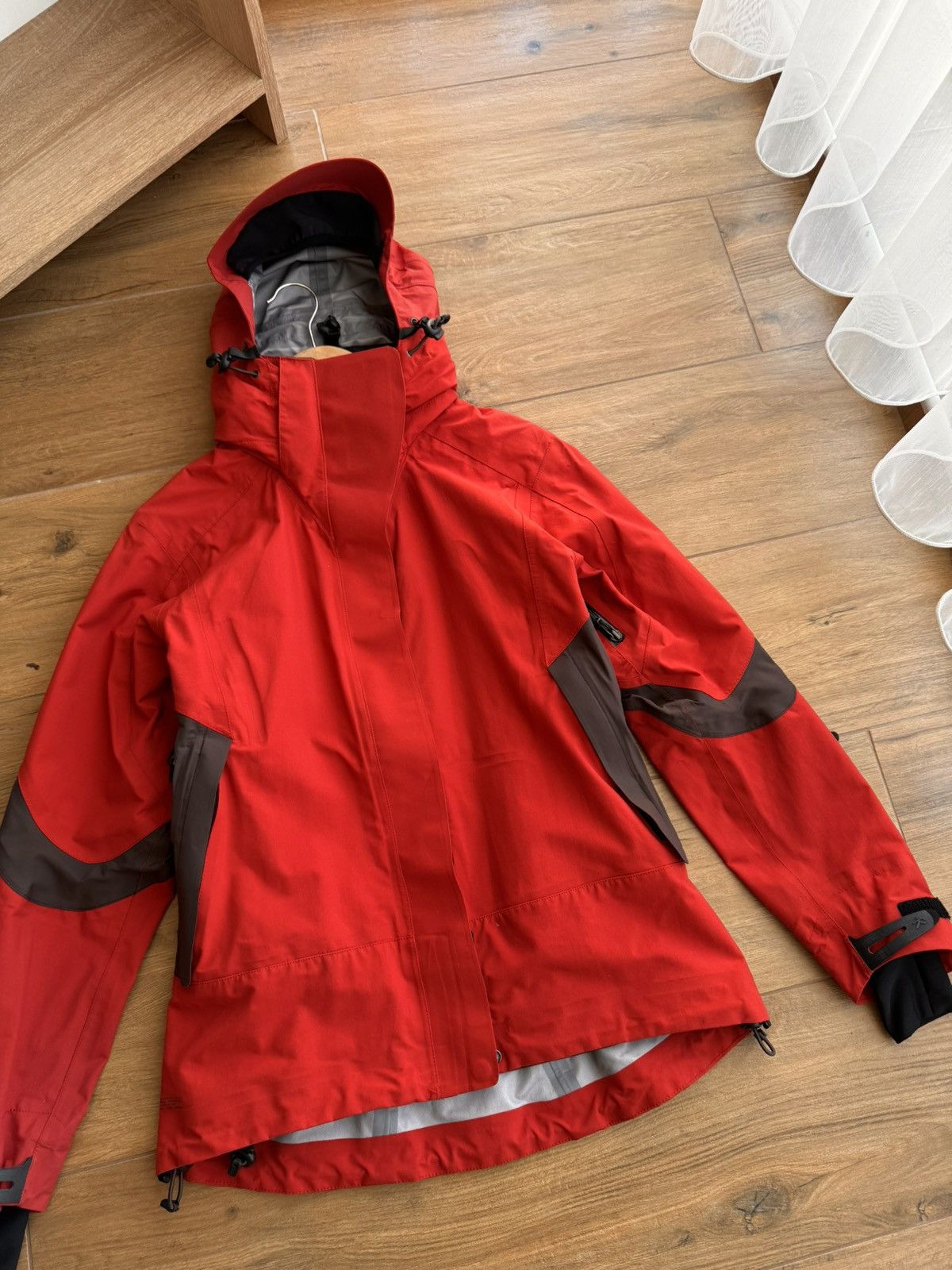 Goretex × Vintage Vintage R’adys Outdoor Essentials Goretex Waterproof Jacket Size M / US 6-8 / IT 42-44 - 4 Thumbnail