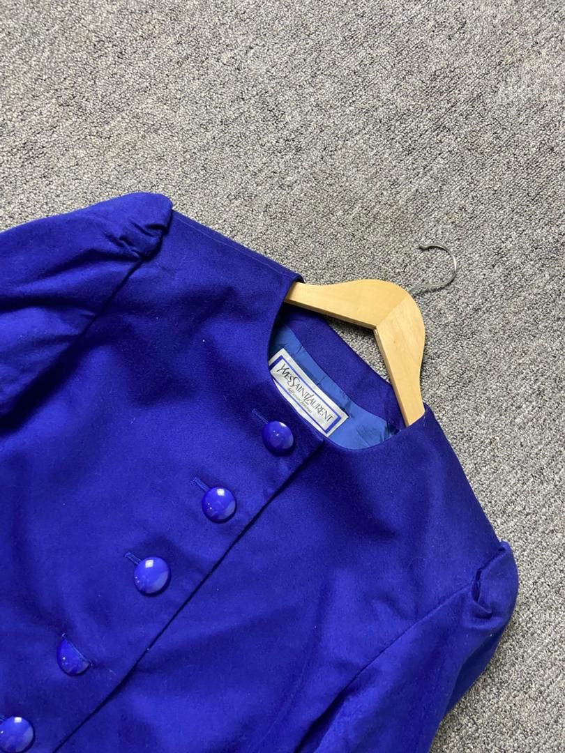 Yves Saint Laurent Yves Saint Laurent Femmes Silk Blazer (191) Size XS / US 0-2 / IT 36-38 - 8 Thumbnail