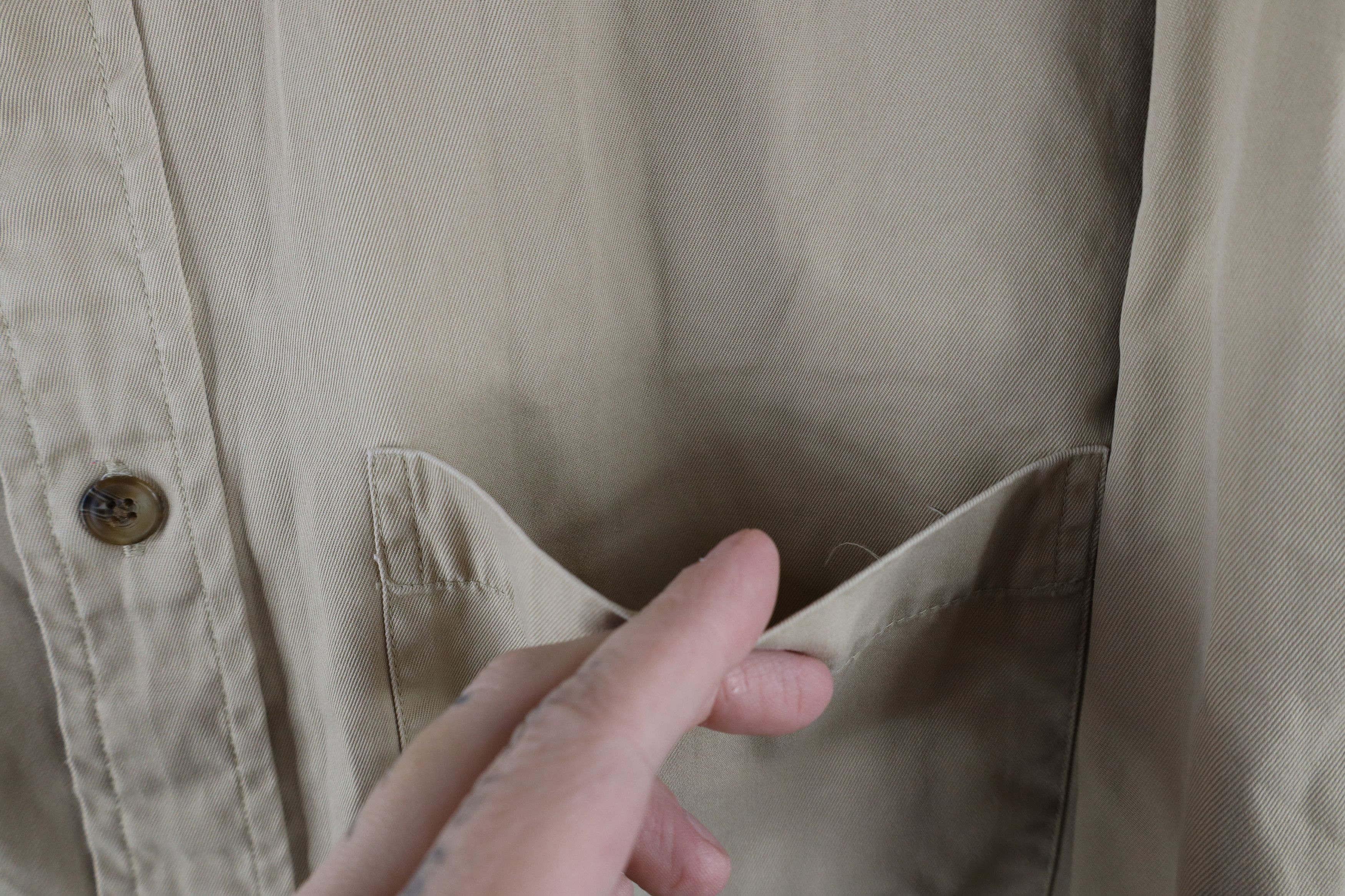 Banana Republic × Vintage Vintage 90s Banana Republic Twill Collared Button Down Shirt Size US L / EU 52-54 / 3 - 4 Thumbnail