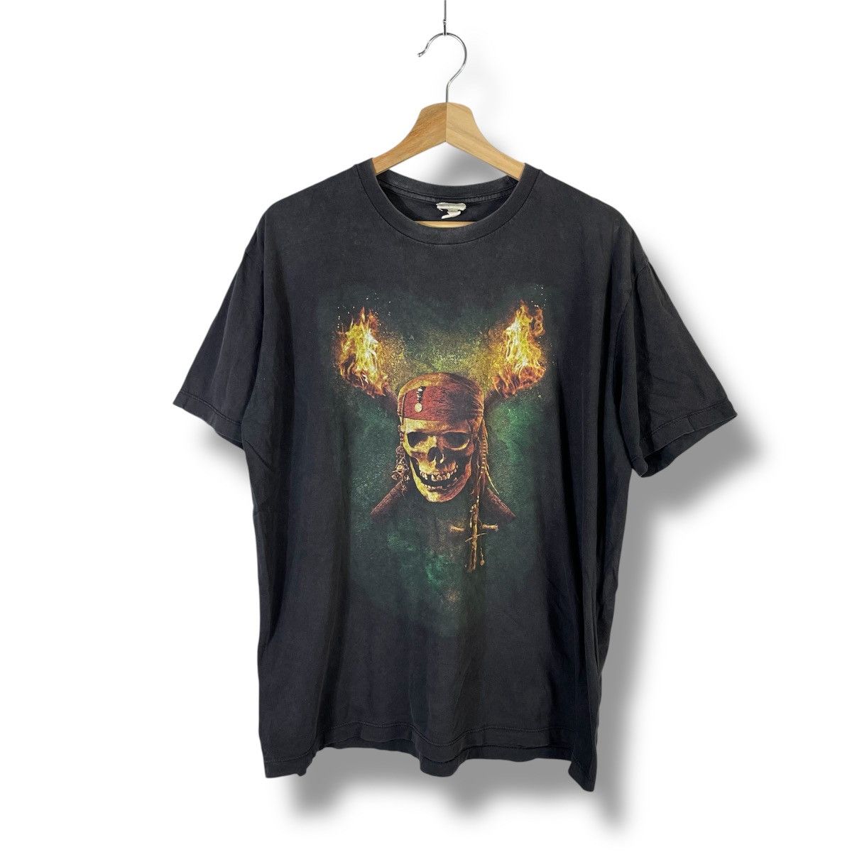 Vintage Vintage 00s Pirates Of The Carribean Dead Man Chest Tee Size US XL / EU 56 / 4 - 1 Thumbnail