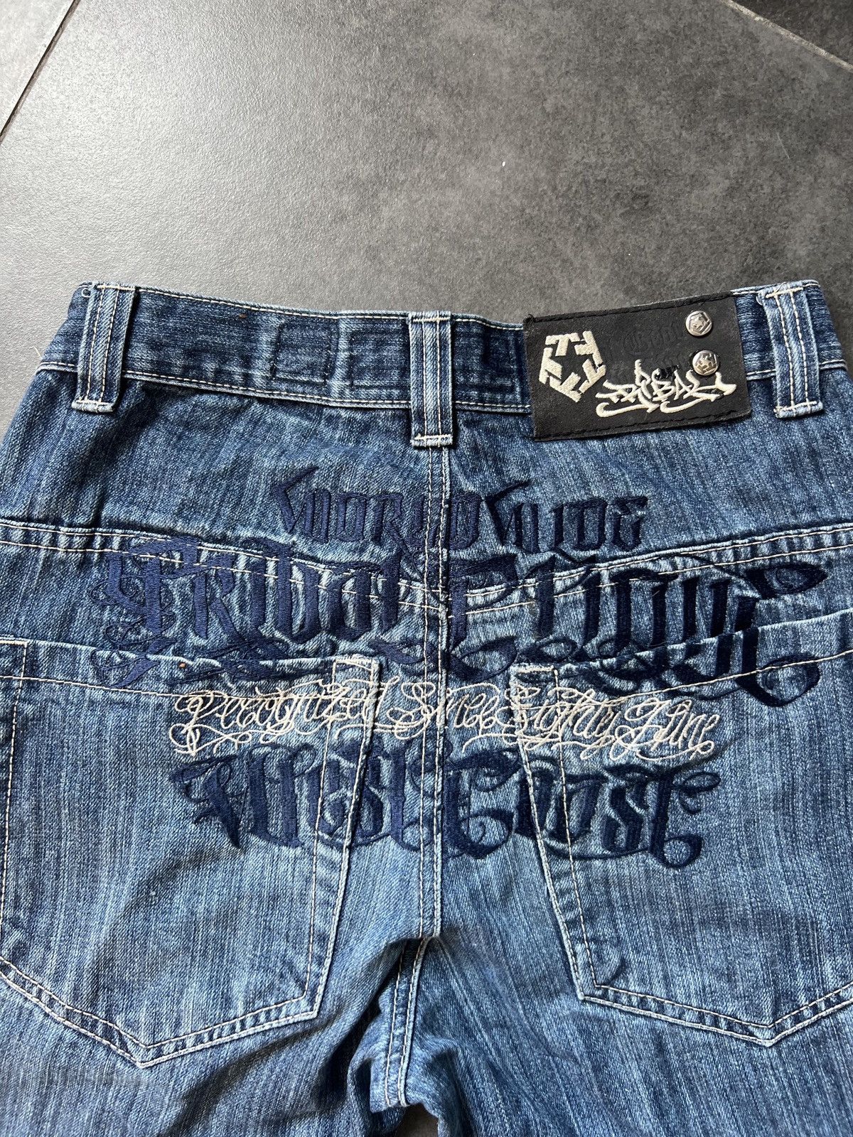 Tribal Streetwear Vintage TrIbal Embroidered Logo Denim Jeans Y2k Streetwear Size US 30 / EU 46 - 4 Thumbnail