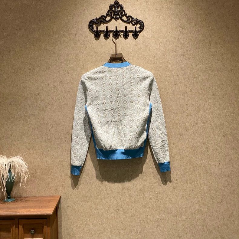 Louis Vuitton Louis Vuitton Presbyopia full print mulberry silk cardigan Size XS / US 0-2 / IT 36-38 - 2 Thumbnail
