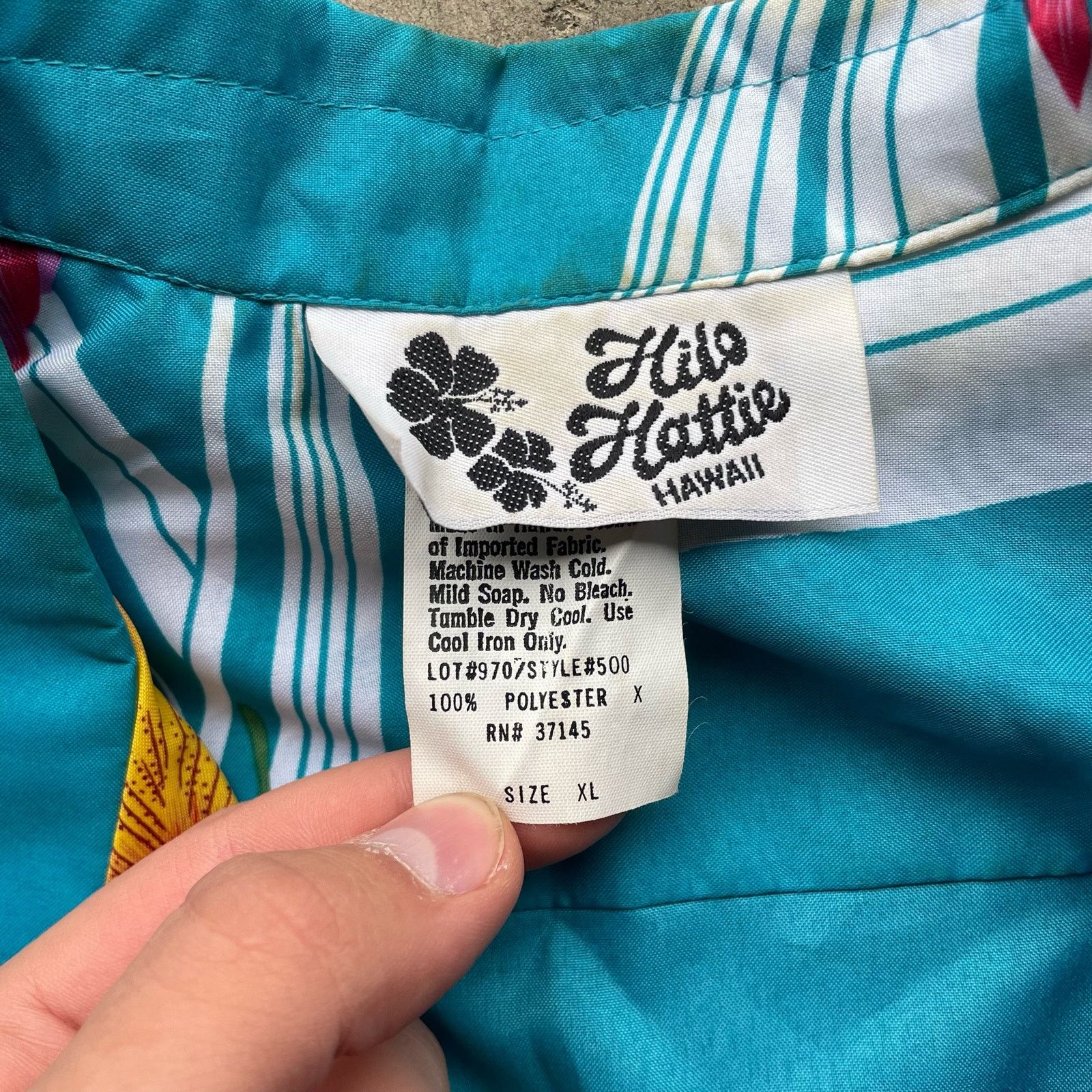 Vintage VINTAGE 70S HAWAIIAN SHIRT HILO HATTIE XL BLUE FLORAL Size US XL / EU 56 / 4 - 3 Thumbnail