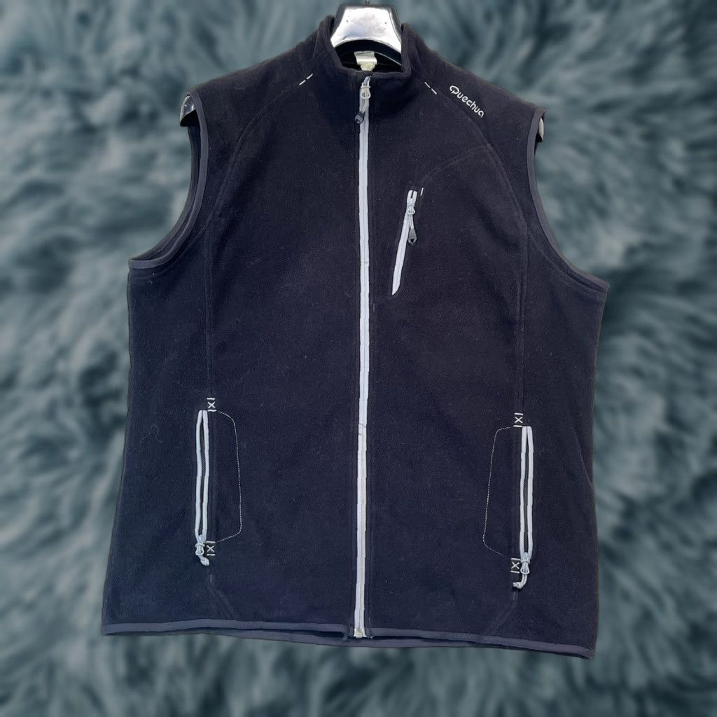 Vintage QUECHUA Fleece Vest Black Winter Full Zip Pockets Hiking Men Large Size US L / EU 52-54 / 3 - 1 Thumbnail