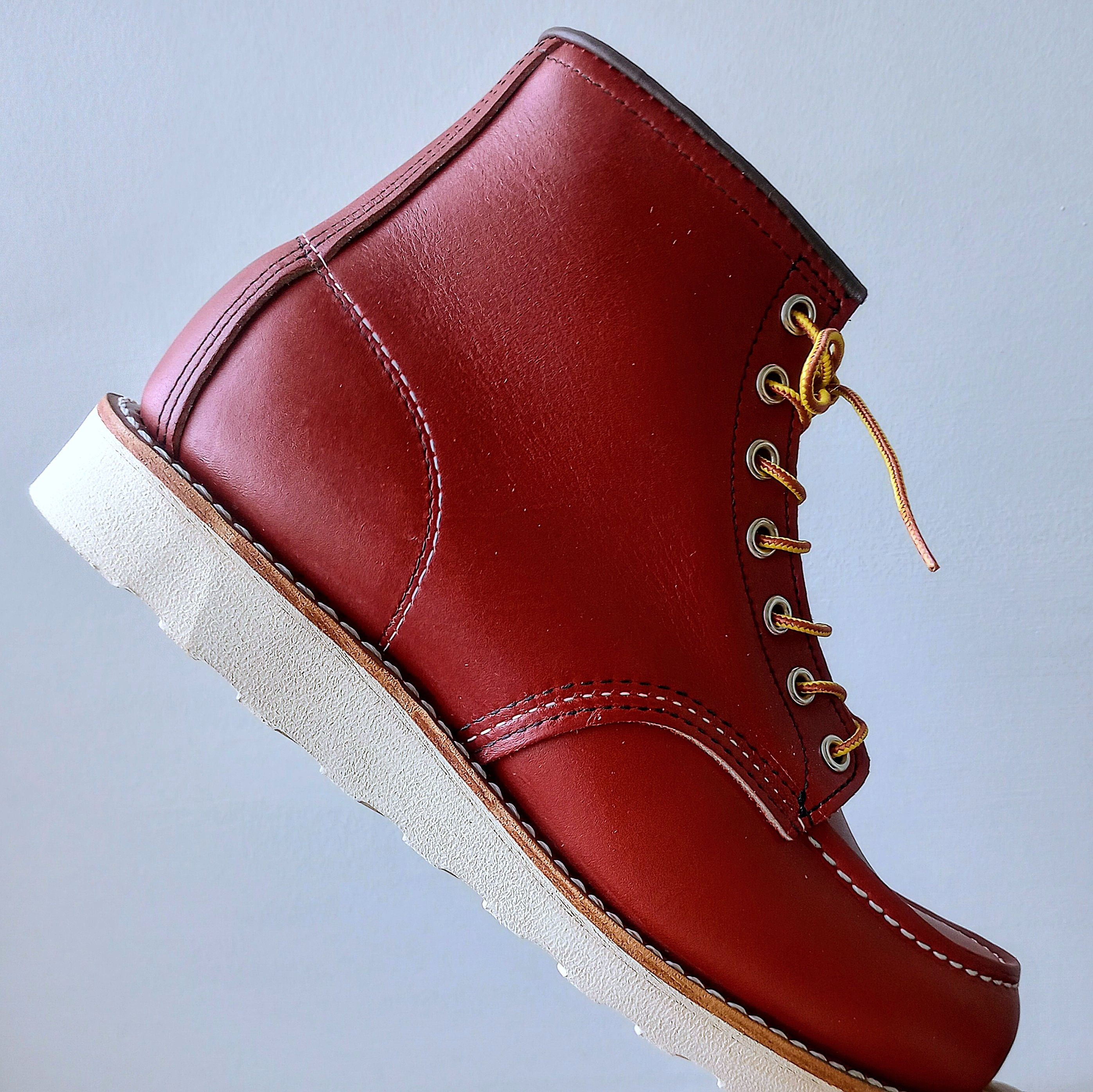 Red Wing Red Wing Heritage Men Classic Moc in Oro Russet-Made in USA Size US 8 / EU 41 - 6 Thumbnail