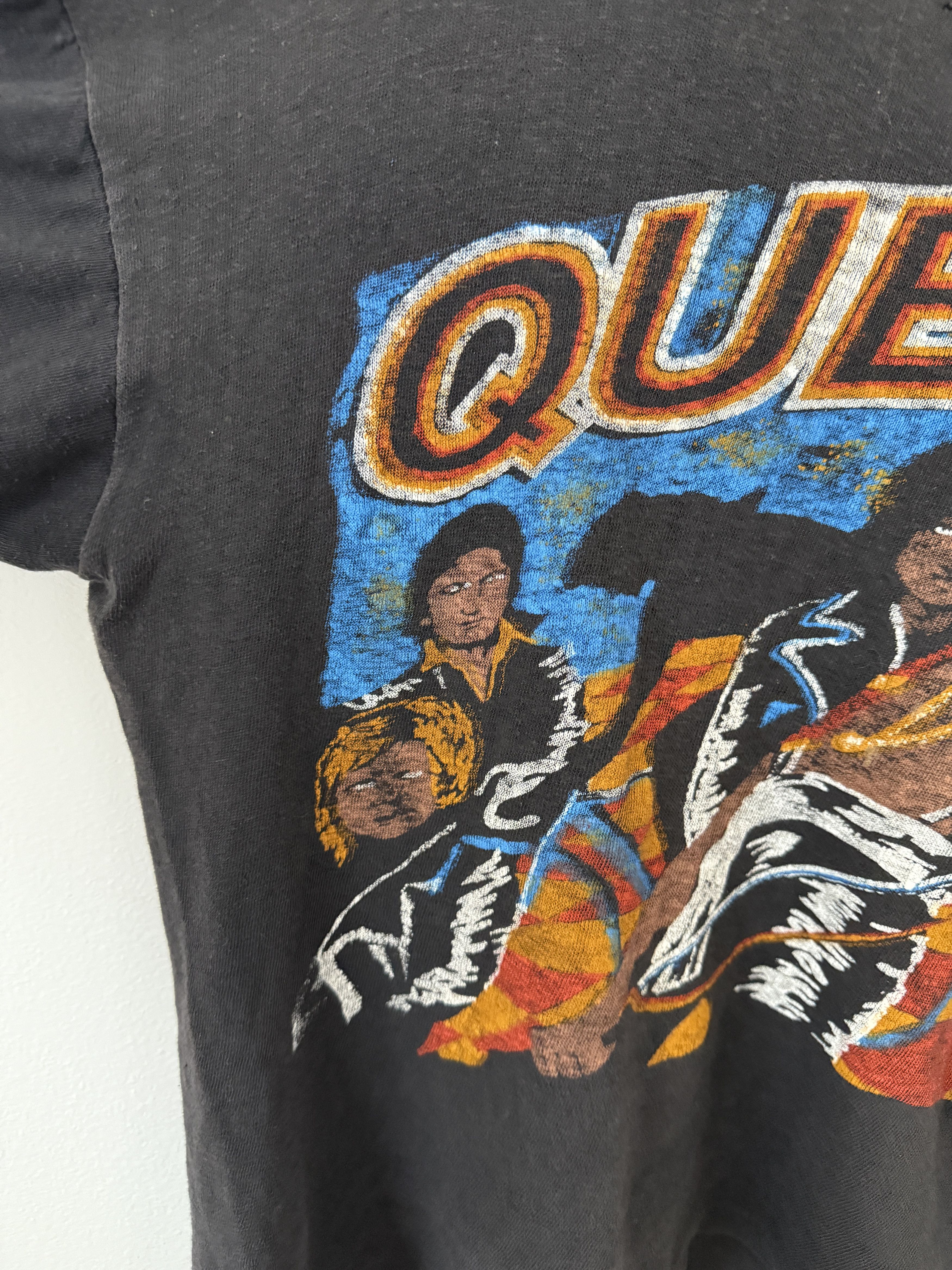 Vintage 1980 Queen Tour Tee Size US S / EU 44-46 / 1 - 7 Thumbnail