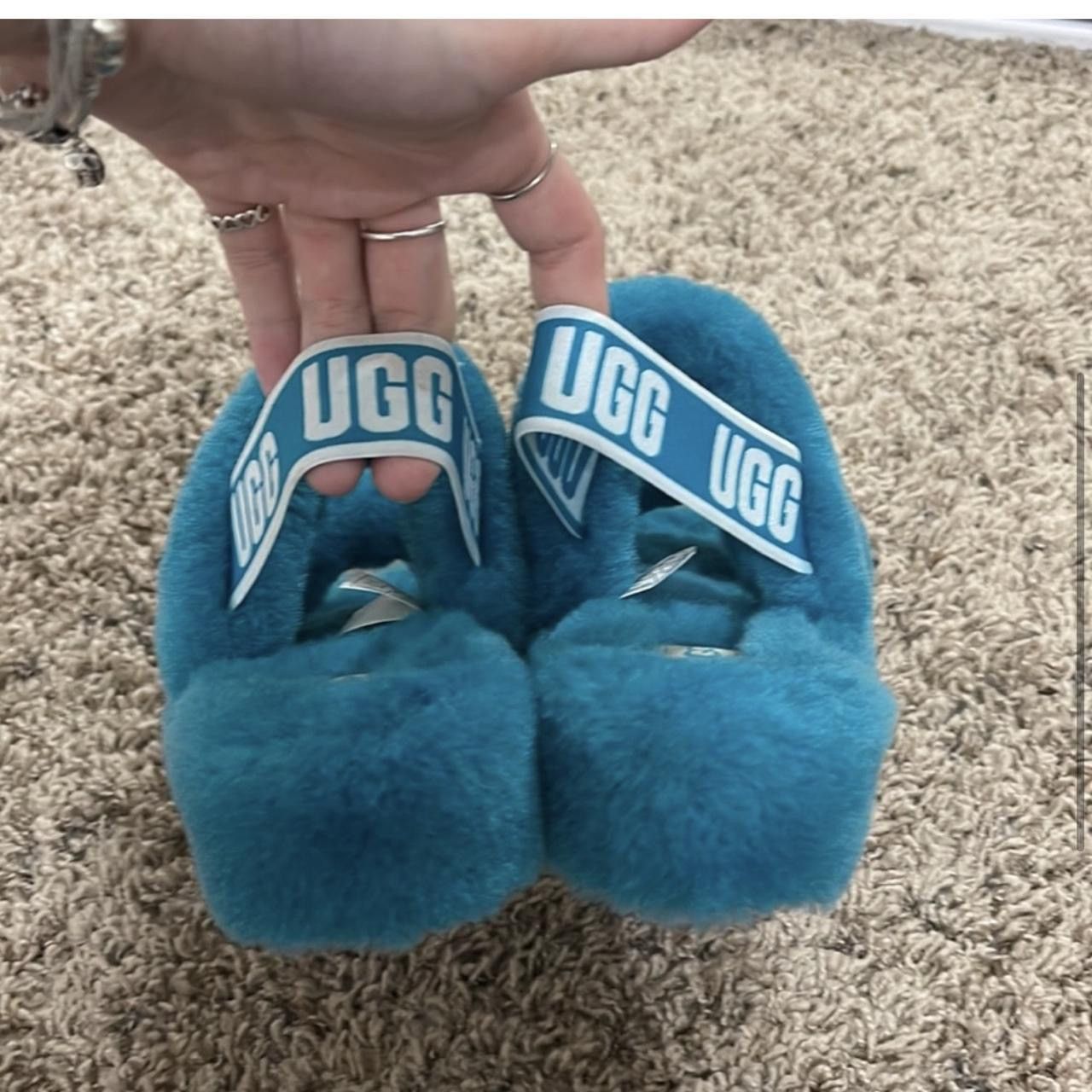 Ugg NWOT Ugg Slippers Size US 7 / IT 37 - 5 Thumbnail