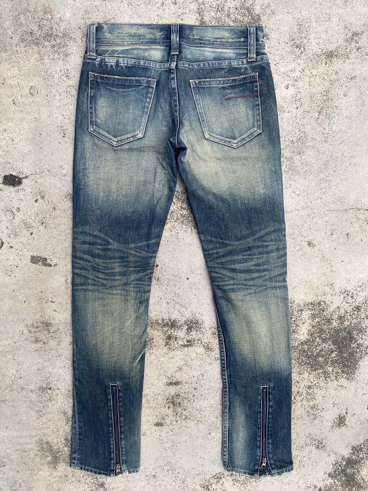 If Six Was Nine × Japanese Brand × Le Grande Bleu (L.G.B.) Japanese Brand Varosh Distressed Patch Faded Low Rise Jeans Size US 30 / EU 46 - 13 Thumbnail