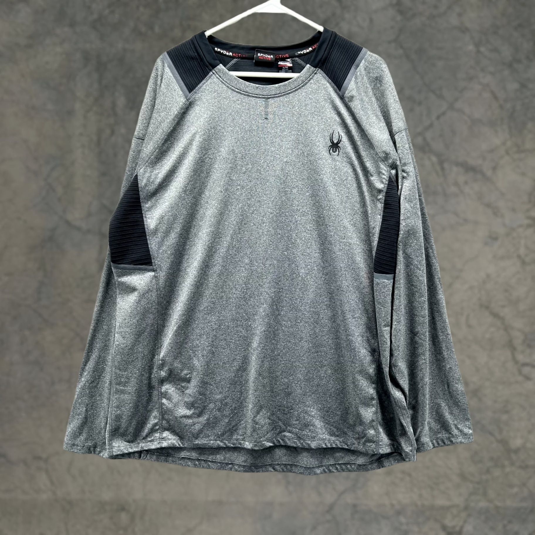 Spyder VINTAGE Spyder Sweatshirt Men XL Gray Crewneck Pullover Active Midweight Sweatshirt Logo All Seasons Fall Winter Spring Summer Mens Size US XL / EU 56 / 4 - 1 Thumbnail