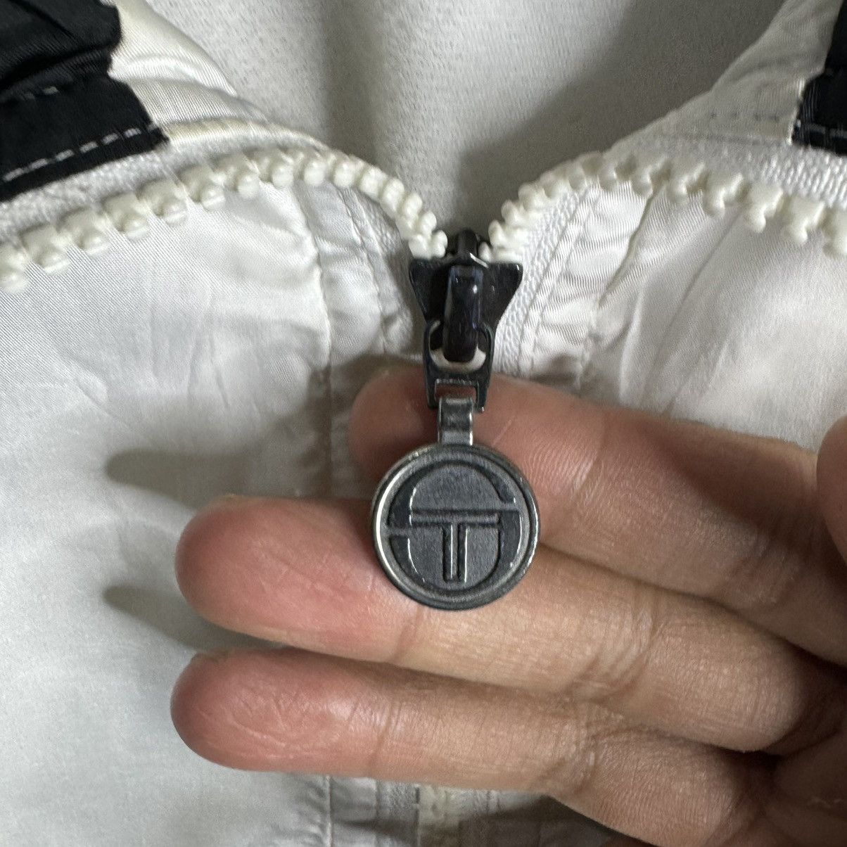 Sergio Tacchini Sergio Tacchini Vintage Windbreaker Jacket Size US M / EU 48-50 / 2 - 5 Thumbnail