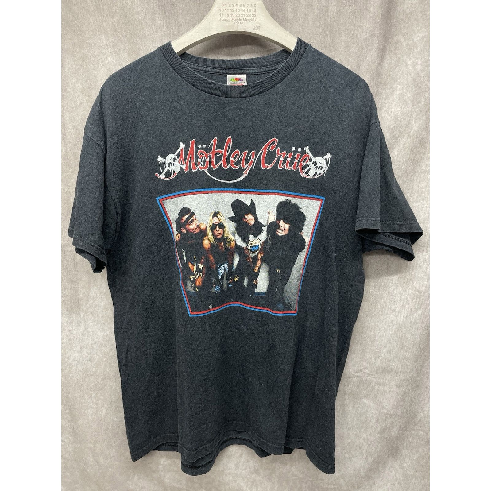 Fruit Of The Loom True 90s Vintage Motley Crue Double Sided ‘Bad Boys Of Rock Size US XL / EU 56 / 4 - 2 Thumbnail