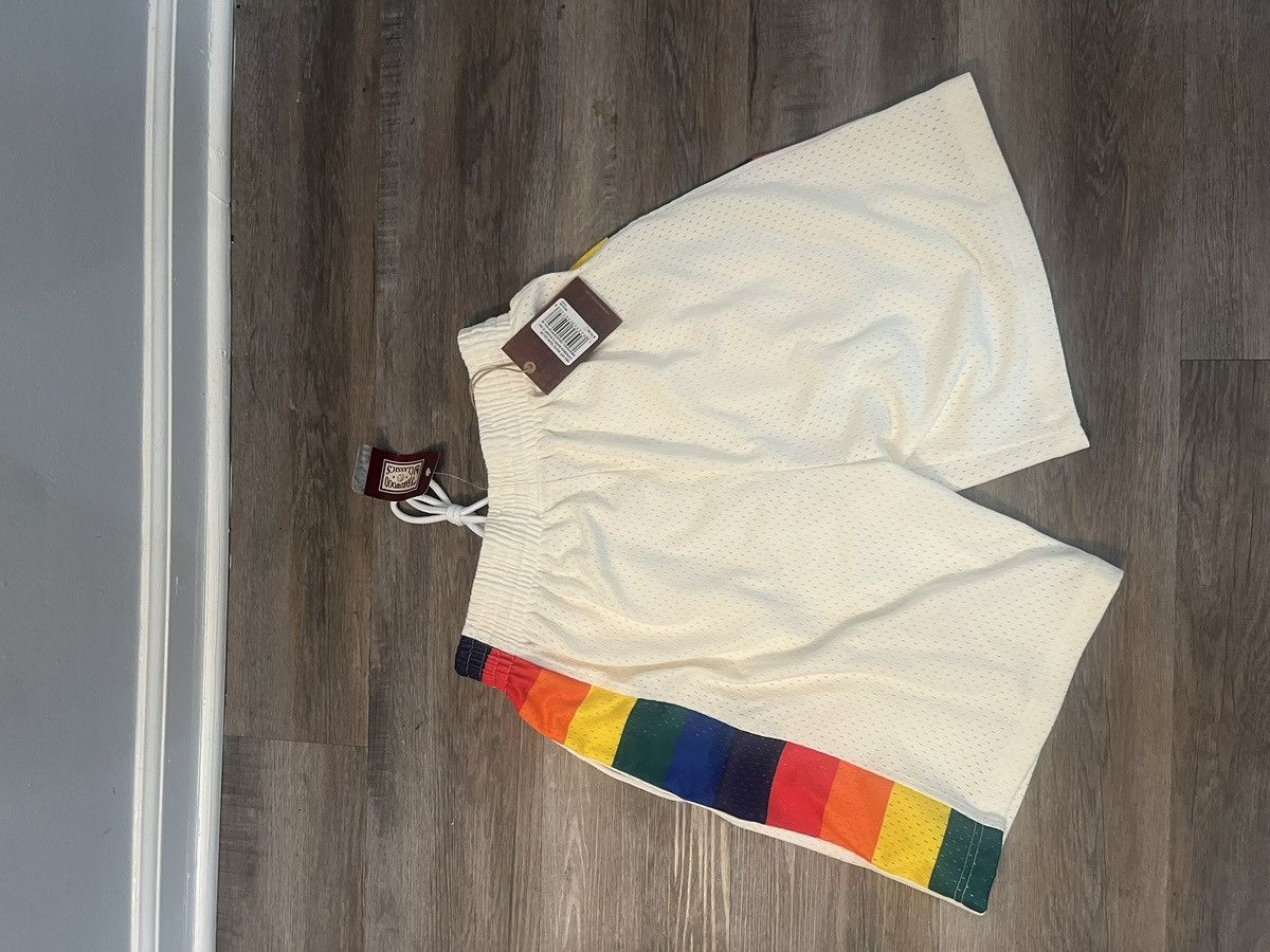 Mitchell & Ness Mitchell and Ness Nuggets shorts Size US 26 / EU 42 - 2 Thumbnail