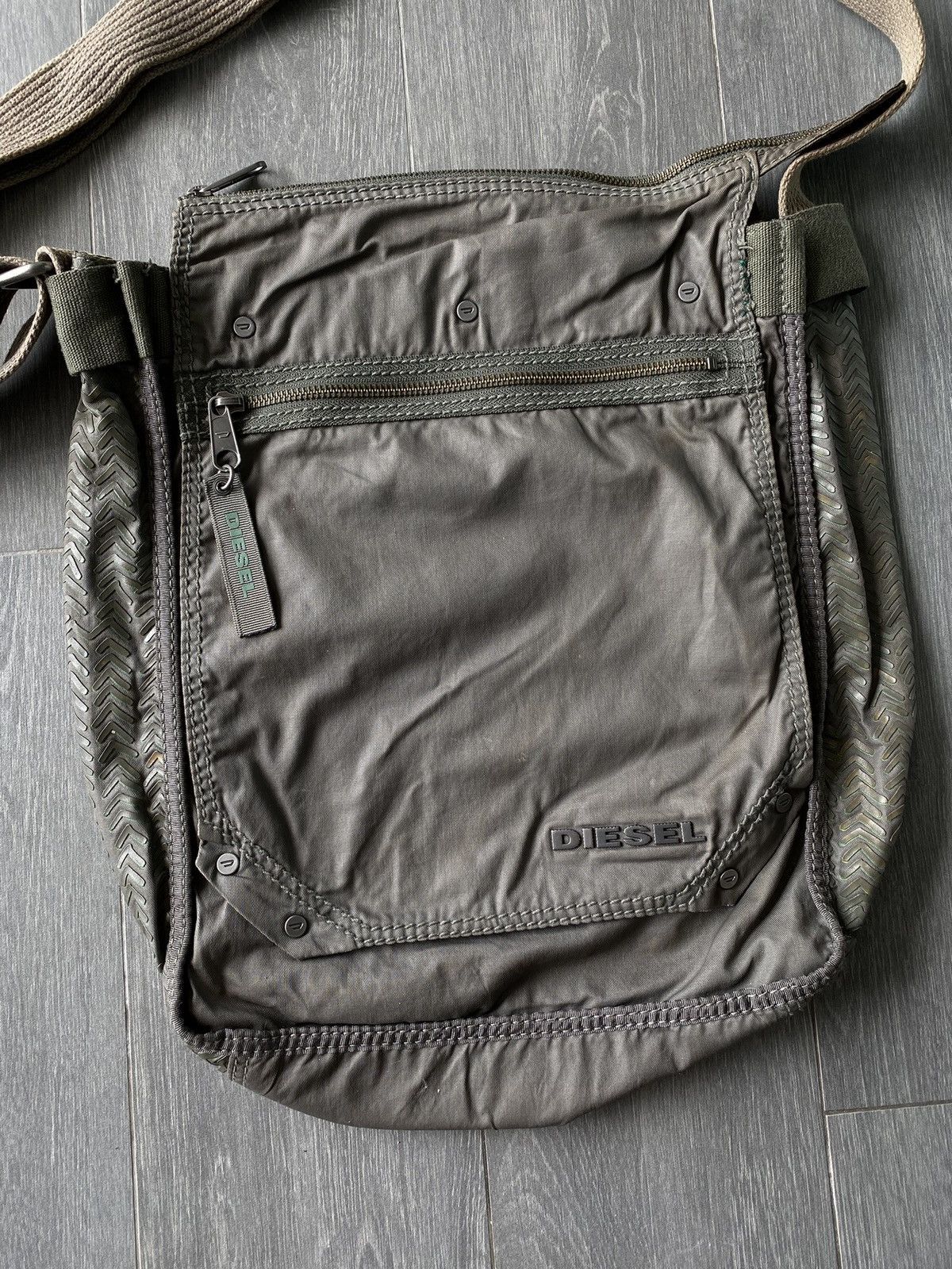 Diesel Vintage Diesel Military Green Sling Bag Size ONE SIZE - 2 Thumbnail