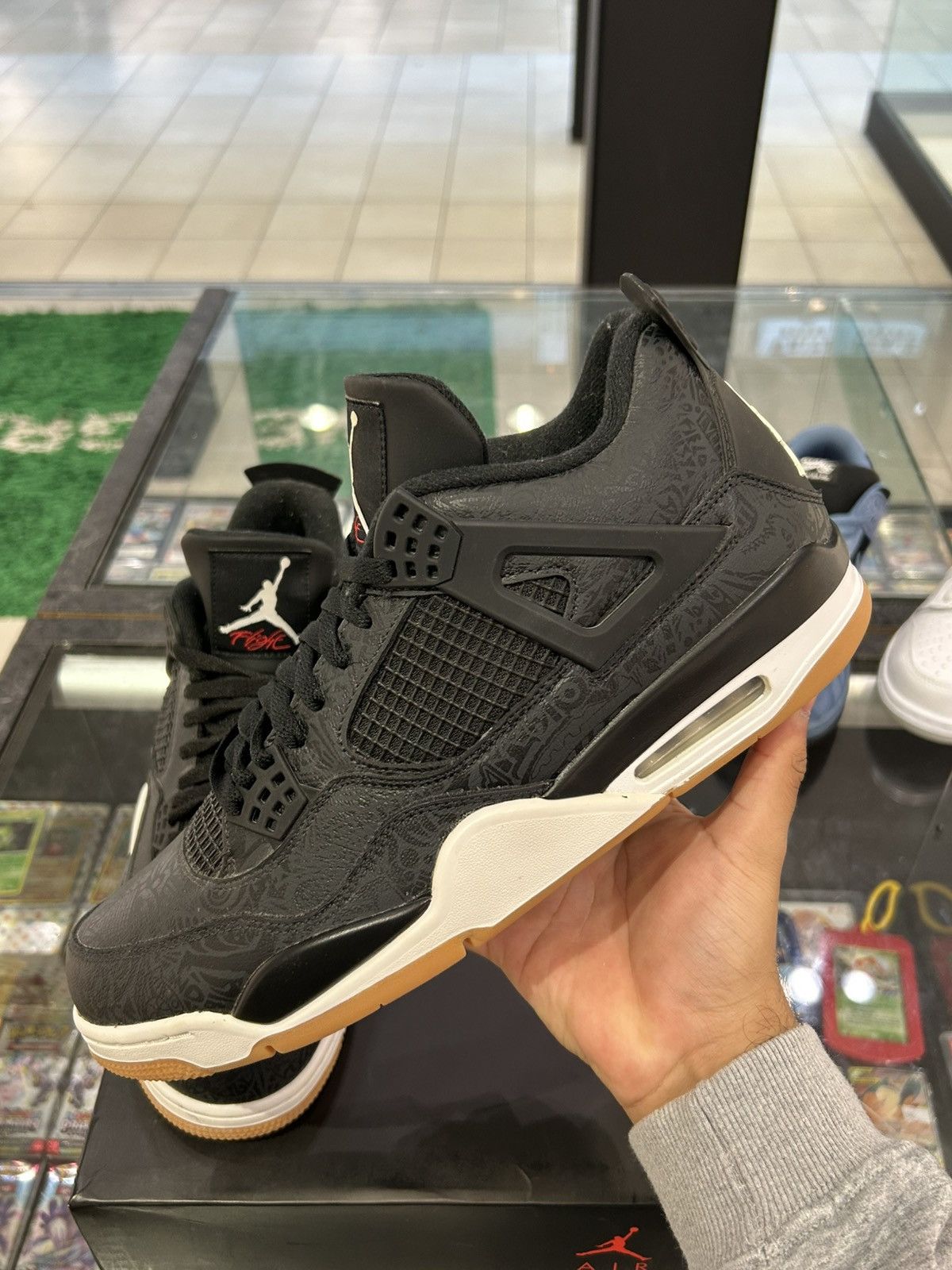 Jordan Brand Jordan 4 retro Laser Blackgum Size US 12 / EU 45 - 2 Thumbnail