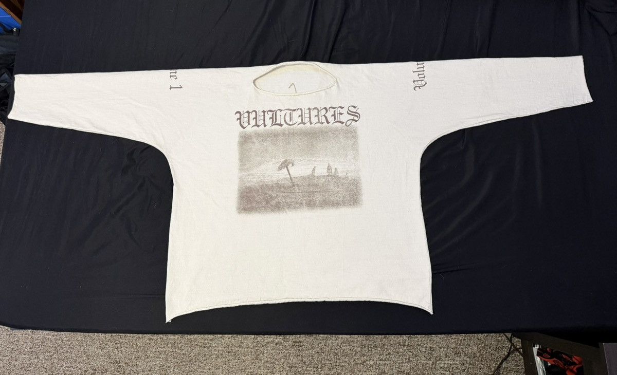 Yeezy Vultures Beige Long Sleeve Shirt Size 1 Size US M / EU 48-50 / 2 - 1 Thumbnail