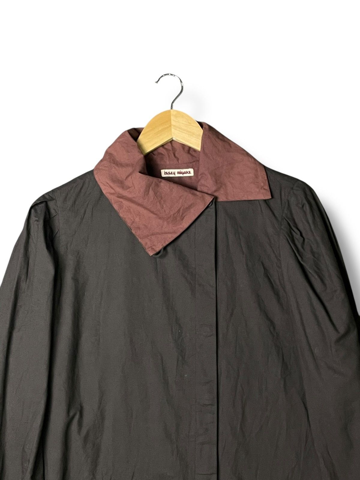Issey Miyake × Japanese Brand × Vintage Vintage Issey Miyake Hidden Button Jacket (53) Size US XXS / EU 40 - 2 Thumbnail
