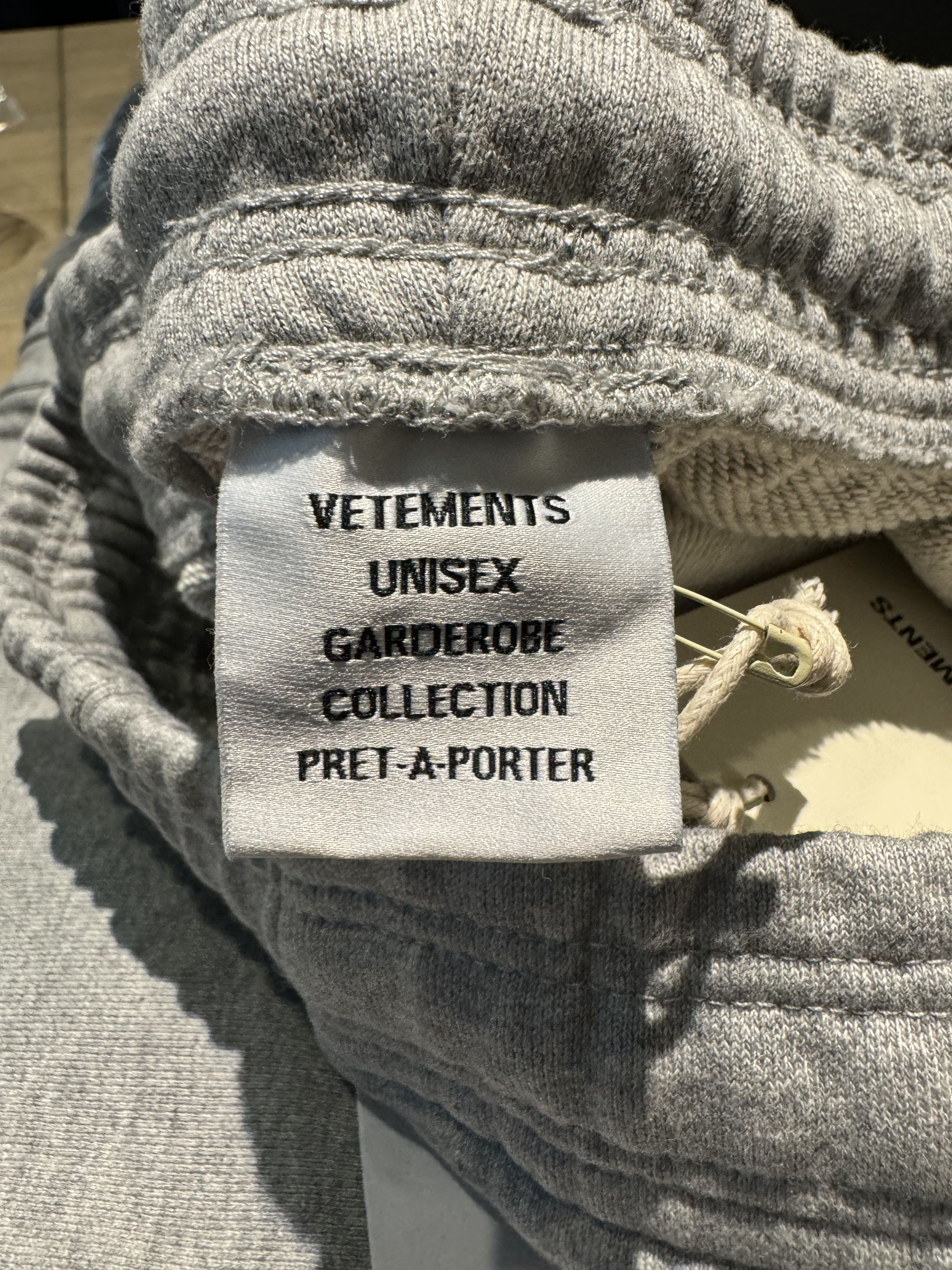 Vetements BIG SWEATPANTS Size US 36 / EU 52 - 2 Thumbnail