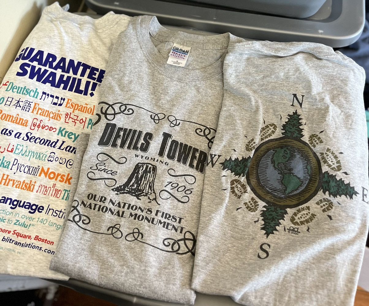 Gildan 3 vintage location shirt bundle devils tower wyoming boston Size US M / EU 48-50 / 2 - 1 Thumbnail