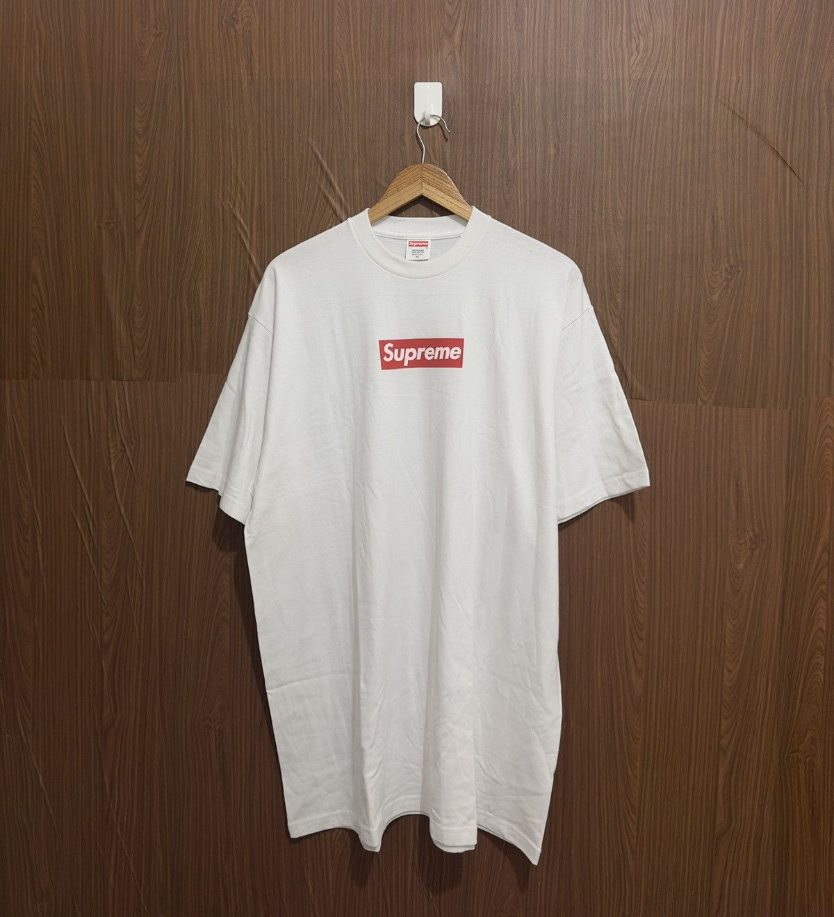 Supreme white shirt red box logo online